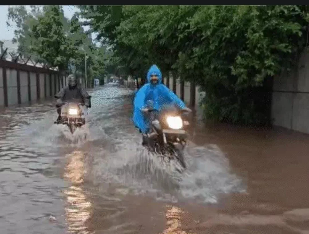 उत्तर प्रदेश: सक्रिय मानसून ने सहारनपुर में दी दस्तक, झमाझम बारिश से मौसम हुआ सुहाना, कई इलाकों में जलभराव
