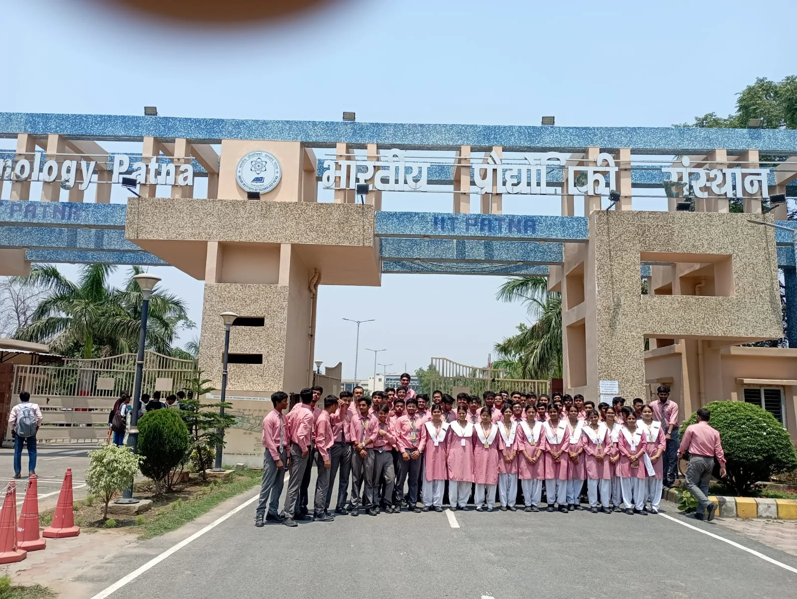 IIT Patna News: IIT पटना पहुँचे सेंट करेंस स्कूल के छात्र! देखिए कैसे बदली सोच और मिला करियर का नया रास्ता