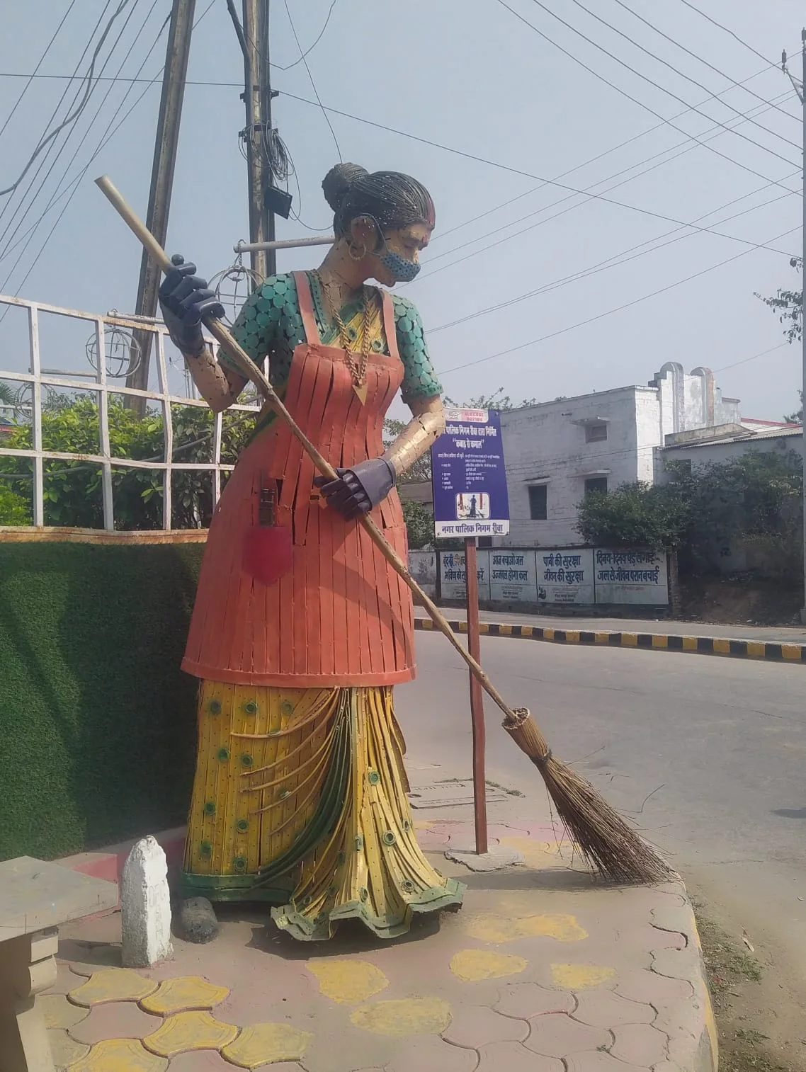 वैचारिक लेख : देश में लाखों कामकाजी महिलाएं मानसिक, आर्थिक और शारीरिक शोषण की शिकार !