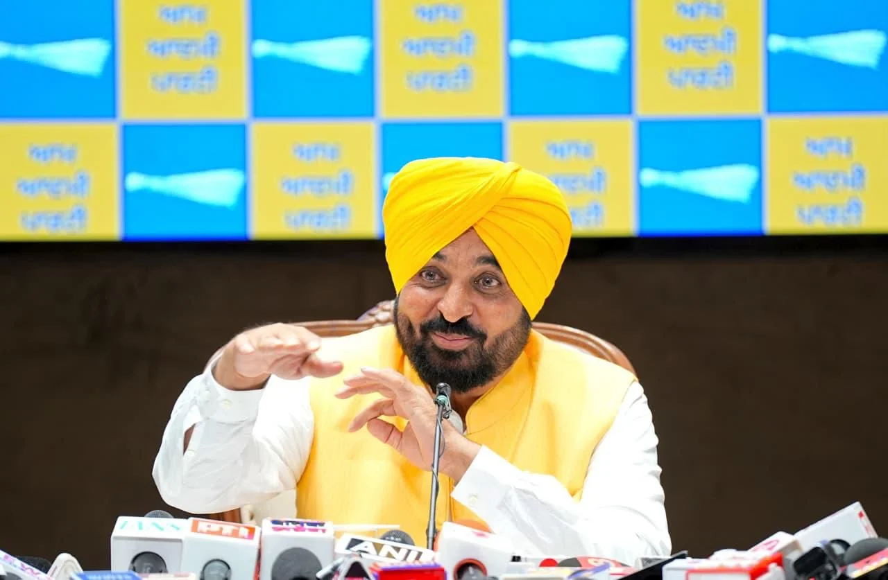 पंजाब में पहली बार गन्ने के 100 प्रतिशत बकाए का निपटारा, भगवंत मान सरकार ने साल 2025-26 के पिढ़ाई सीजन के दौरान किसानों को 695.36 करोड़ रुपये का भुगतान किया