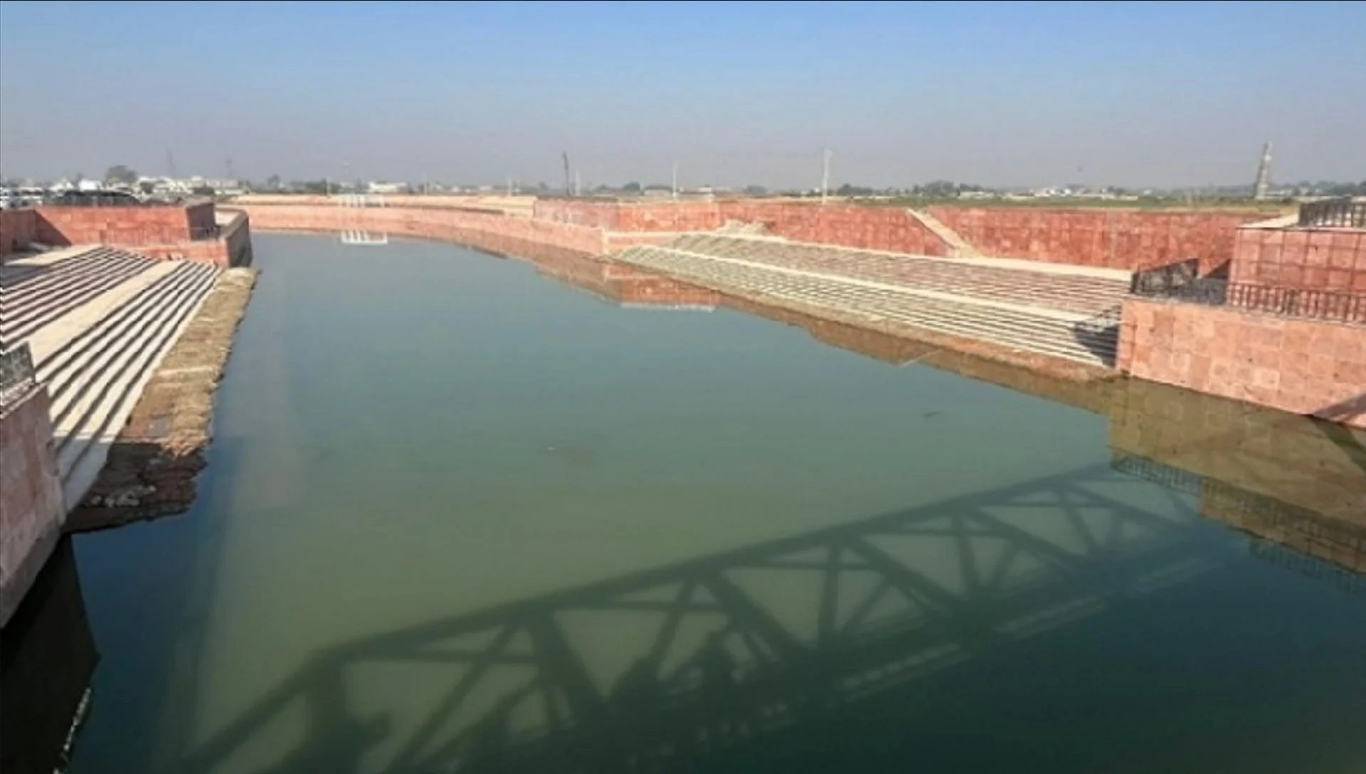 Bihar Irrigation: मधुबनी के किसानों के लिए खुशखबरी! सुगरवे वीयर से 2,321 हेक्टेयर खेतों को मिलेगा सिंचाई का पानी!