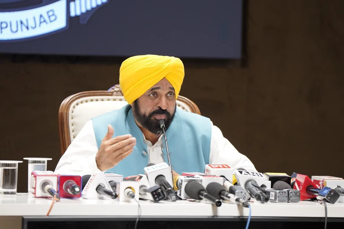 मुख्यमंत्री भगवंत सिंह मान ने 14.63 करोड़ रुपये के खेल स्टेडियम का शिलान्यास किया ताकि युवाओं की ऊर्जा को सही दिशा दी जा सके और पंजाब को स्वस्थ बनाया जा सके