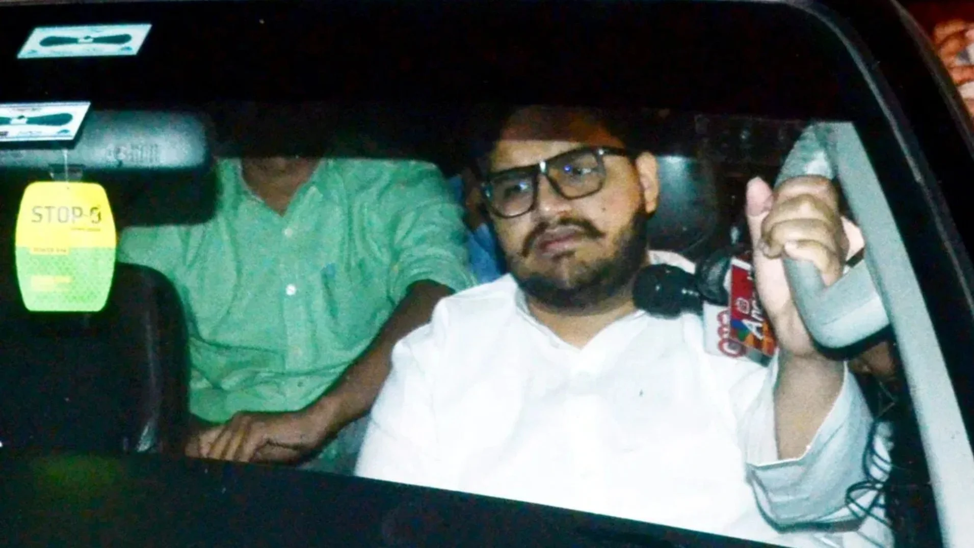 उमर अंसारी की गिरफ्तारी के बाद मऊ की सियासत में बृजेश सिंह की एंट्री! क्या खत्म हो रही है मुख्तार अंसारी की विरासत?