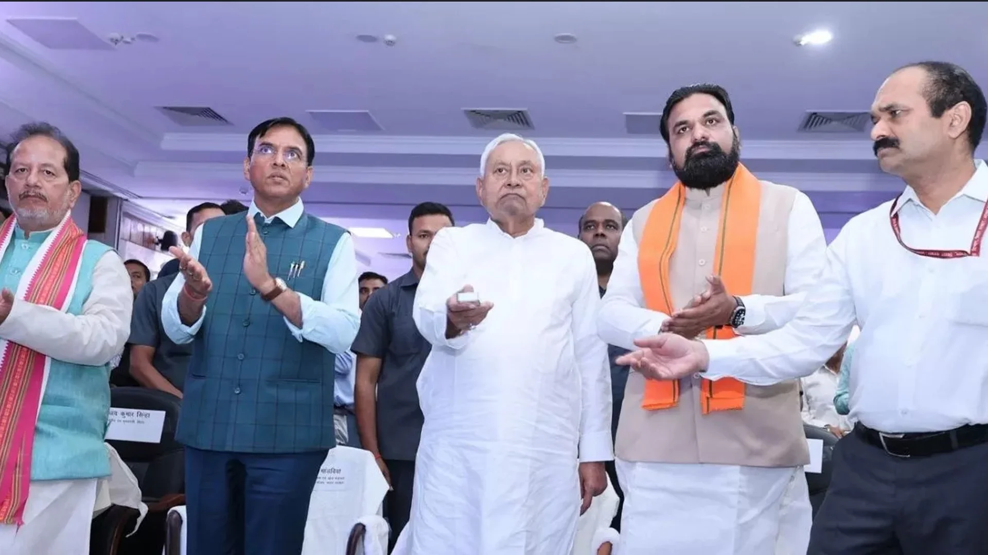 CM Nitish Sports Promotion: CM नीतीश ने 'खेलो इंडिया यूथ गेम्स 2025' का लिया जायजा, खिलाड़ियों से की मुलाकात, बोले- बिहार अब खेलों में भी बनेगा नंबर 1!