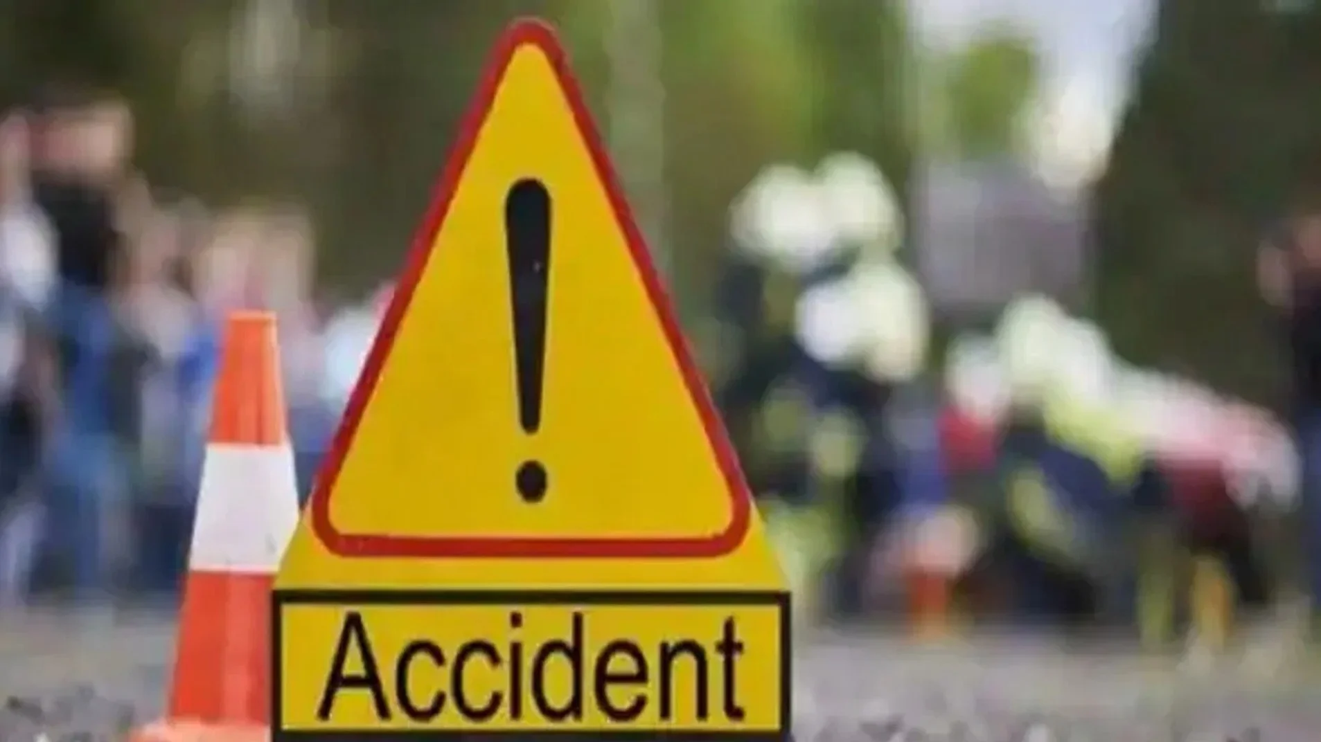 West Bengal Top News: पश्चिम बंगाल में होली के दिन भीषण सड़क हादसा, 7 की मौत, 8 घायल