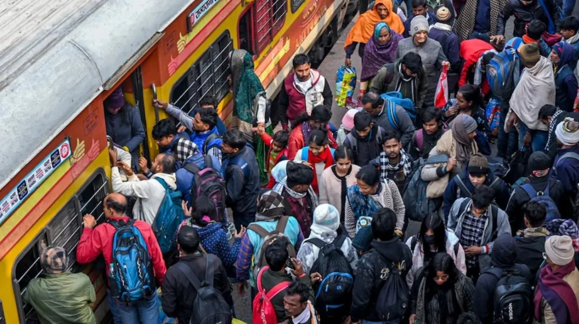 Indian Railways Fare Hike:आज से ट्रेन का सफर महंगा! रेलवे ने बढ़ाया किराया, जानें आपकी जेब पर कितना पड़ेगा असर