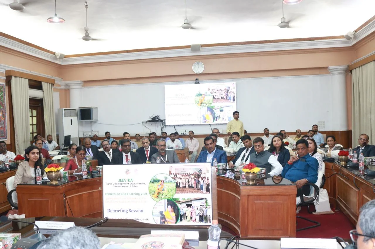 बिहार की गरीबी उन्मूलन योजना से श्रीलंका भी हुआ प्रभावित! 28 सदस्यीय विदेशी दल ने देखा ‘जीविका मॉडल’ का जमीनी असर
