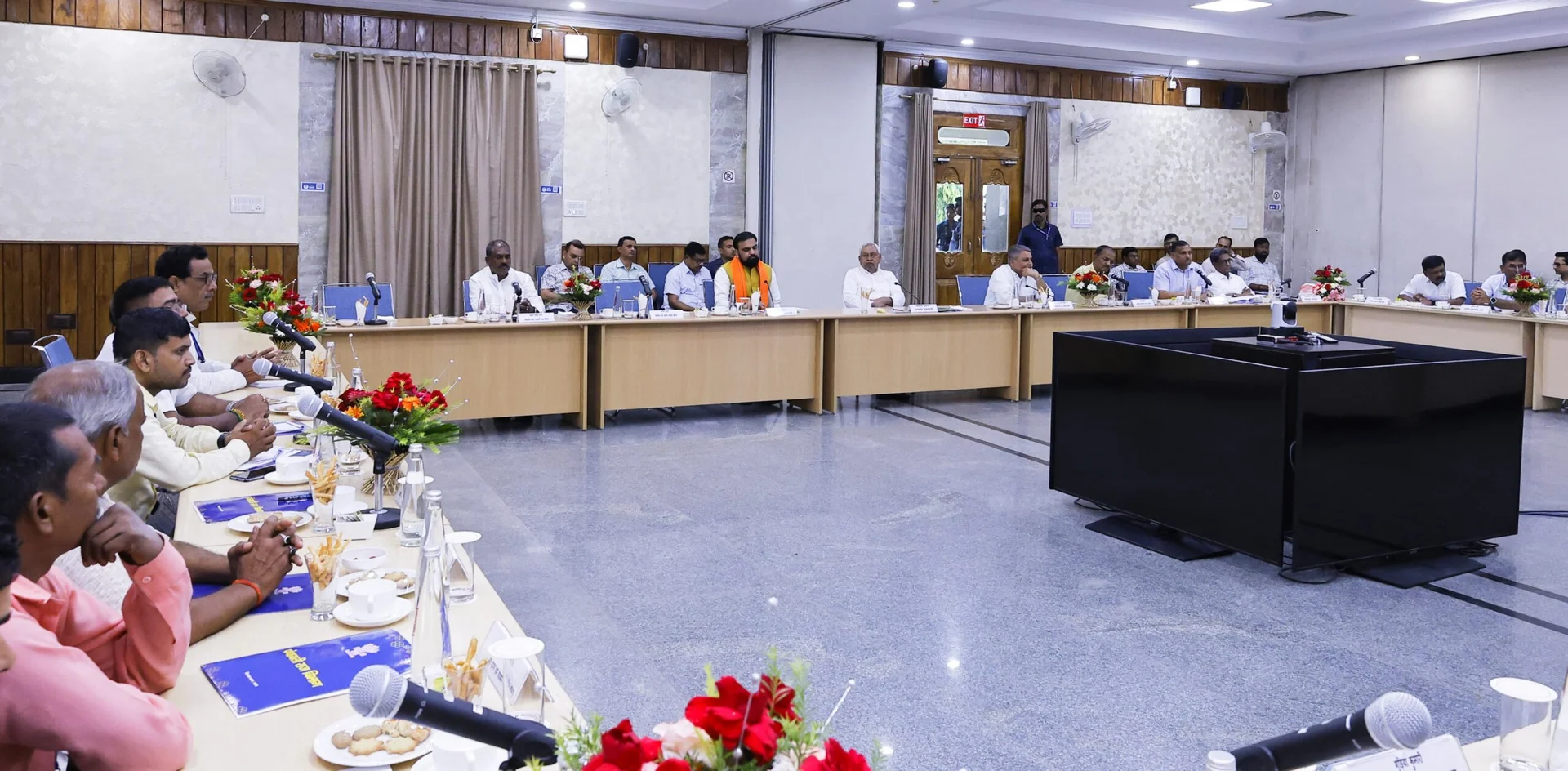 Bihar Panchayati Raj 2025: बिहार में पंचायत प्रतिनिधियों को बड़ी सौगात: भत्ता डेढ़ गुना बढ़ा, अब सामान्य मृत्यु पर भी मिलेगा 5 लाख का अनुदान!