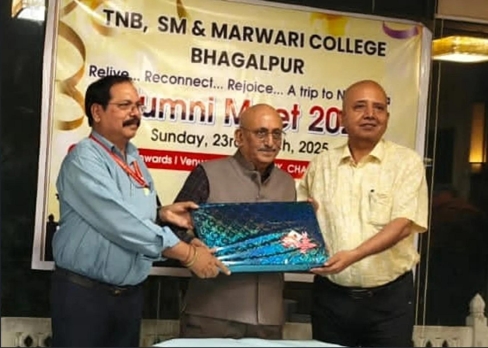 BhagalpurAlumni Meet: दिल्ली में सजी भागलपुर के पूर्व छात्रों की महफिल, 36 साल बाद मिले पुराने साथी!