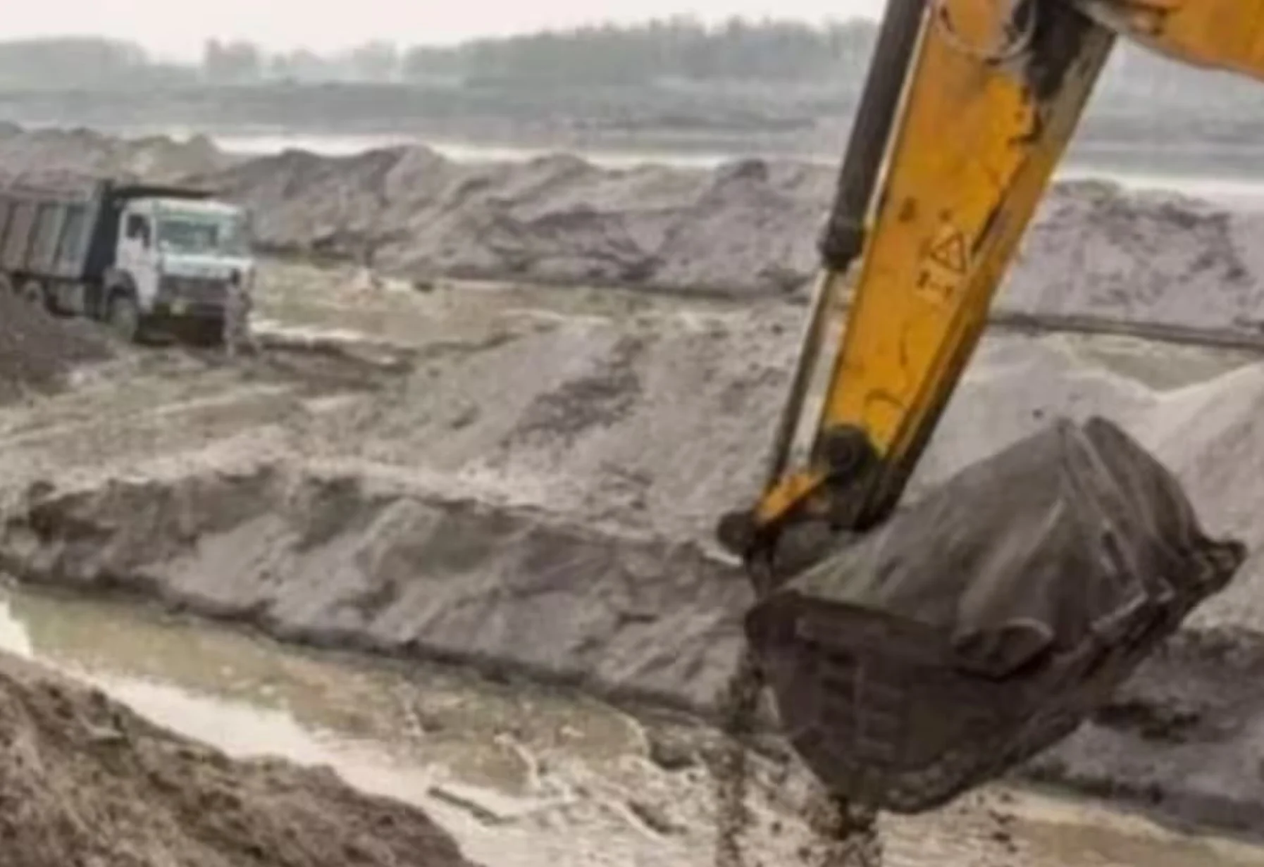 Bihar sand mining ban 2025: बिहार में 15 अक्टूबर तक बालू खनन पर पूरी पाबंदी! जानिए कहां से मिलेगी रेत
