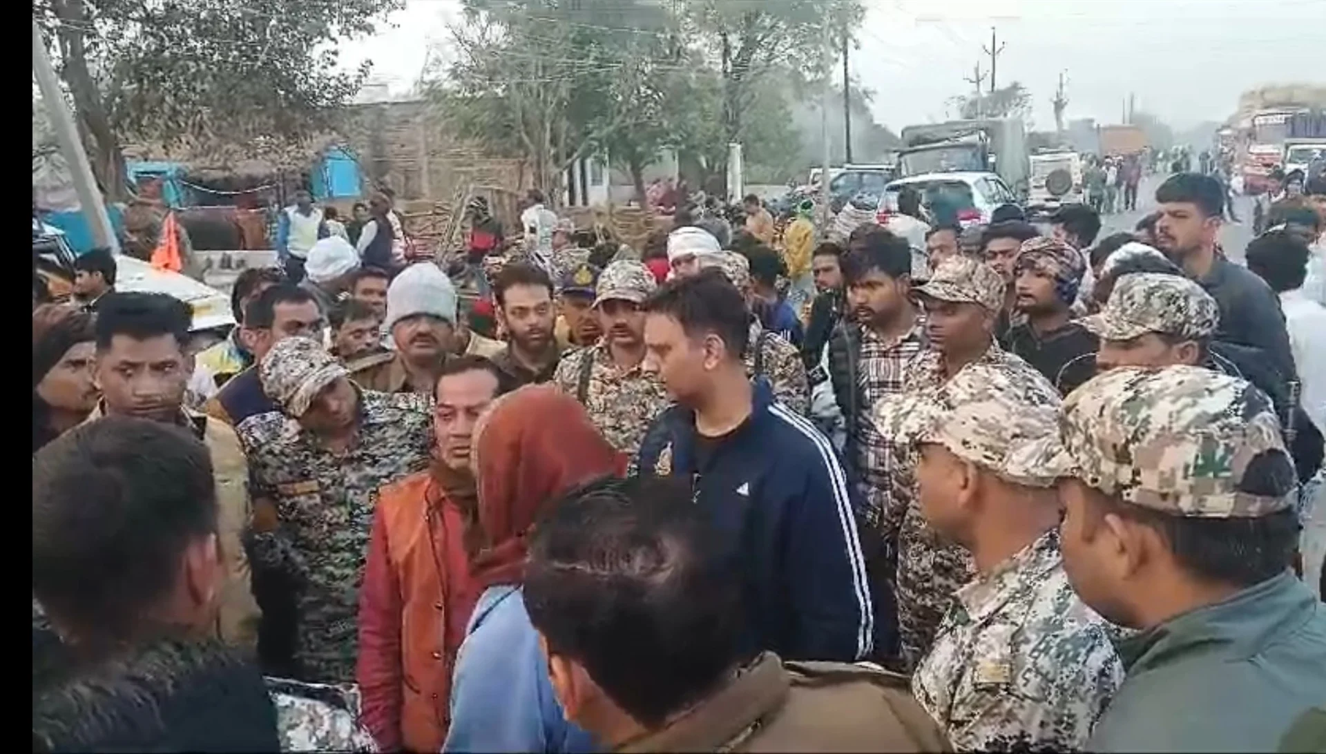 MP Road Accident: Bhind में दर्दनाक सड़क हादसे में 5 लोगों की मौत, शादी से लौट रहे थे मृतक