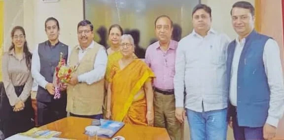 देश में शिक्षा के पतन की पोल खोल रही बापूराव की पुस्तक !