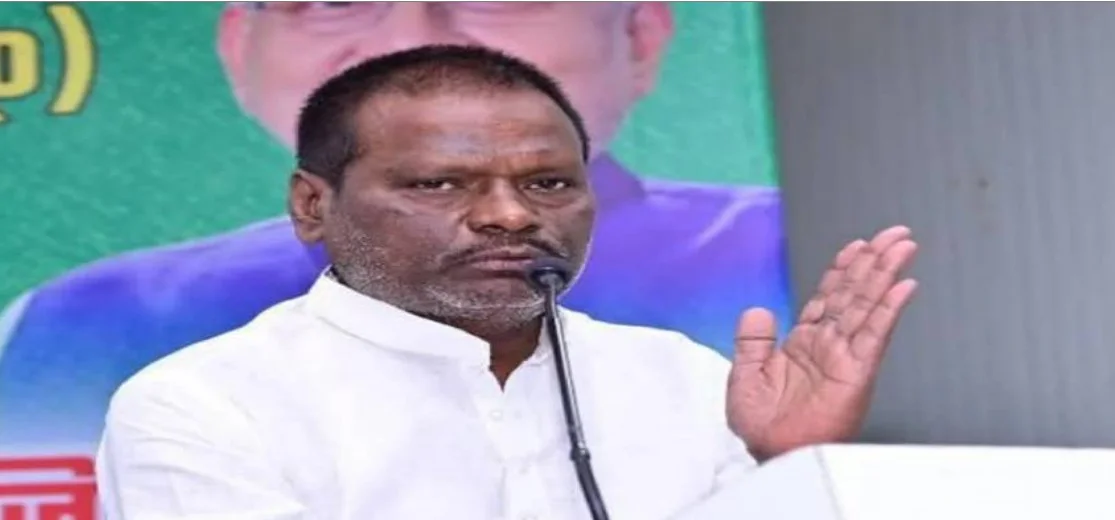 Bihar Election 2025: NDA में बगावत के सुर! JDU सांसद अजय मंडल ने नीतीश कुमार को लिखा इस्तीफे वाला पत्र, बोले — मिलने नहीं दे रहे सीएम
