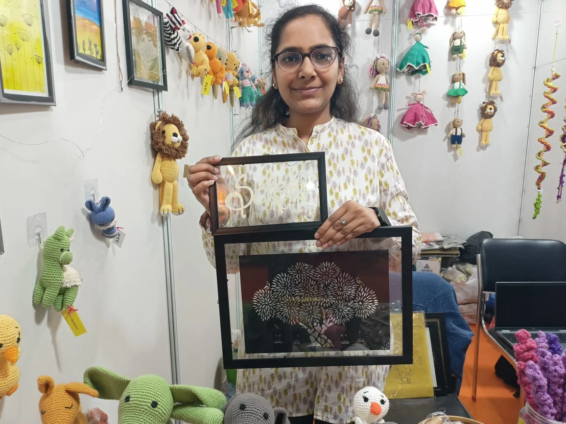पारंपरिक साँझी कला को संजोतीं बहादुरगढ़ की हुनरबाज़ बिटिया - साक्षी गर्ग!