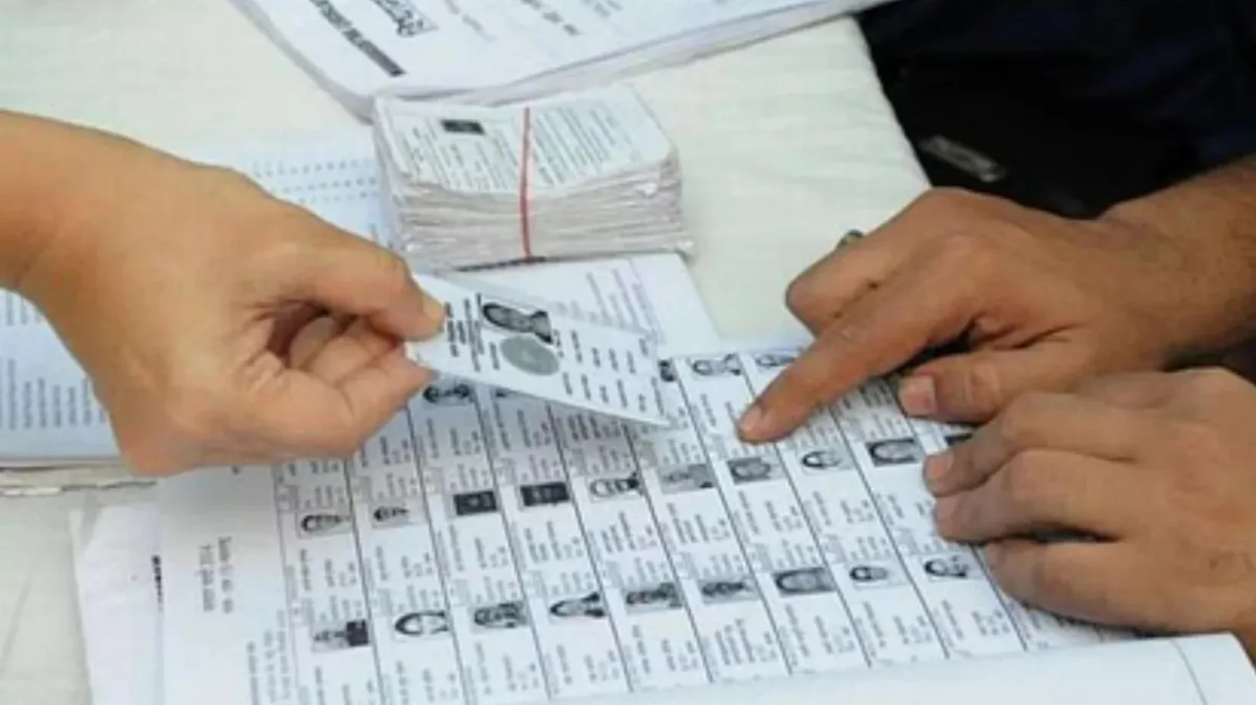 voter list verification: चुनाव आयोग का बड़ा आदेश जारी, पूरे देश में 1 अगस्त से Voter ID का घर-घर जाकर होगा वेरिफिकेशन
