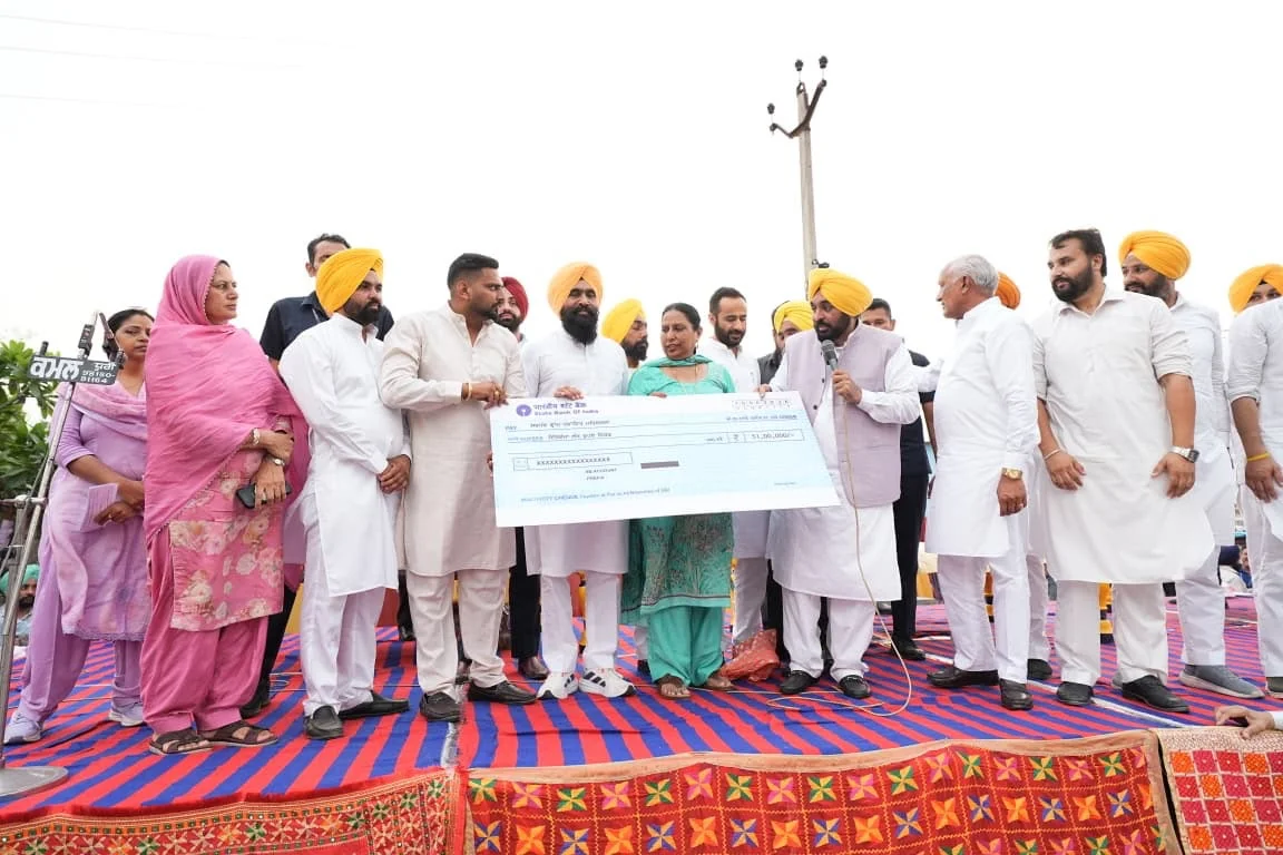 'मांवां-धीयां सत्कार योजना' के तहत पंजाब की हर महिला के बैंक खाते में 3,000 रुपये और एस.सी. वर्ग की महिलाओं के खातों में 4,500 रुपये जमा होंगे : मुख्यमंत्री भगवंत सिंह मान