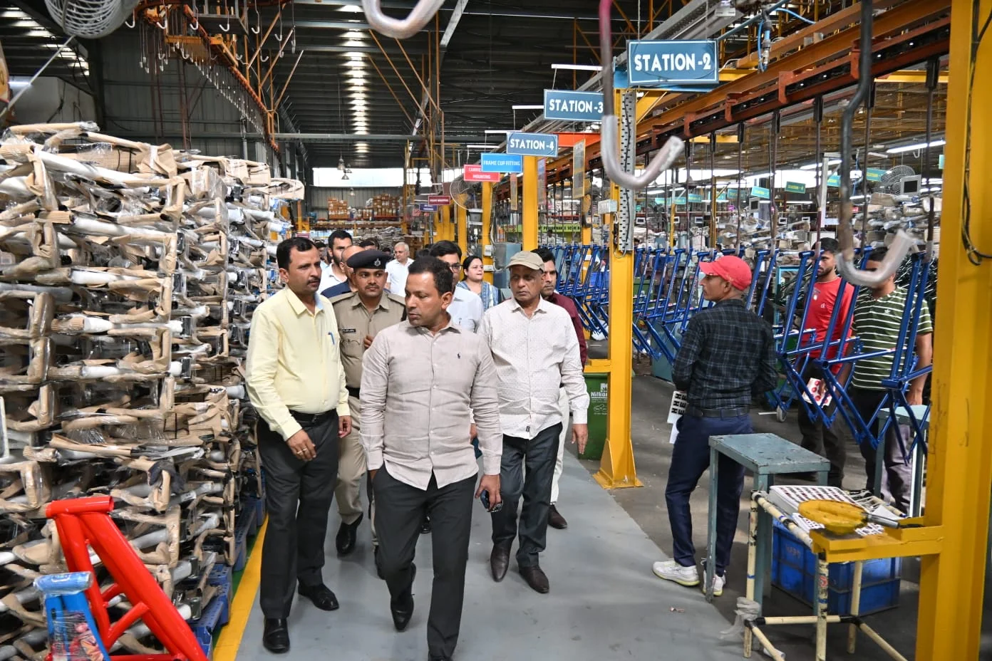 Bihar Industrial Growth: बदल रहा है बिहार! उद्योग सचिव कुंदन कुमार ने परखा IIT पटना और FDDI का 'इकोसिस्टम', युवाओं के आइडिया बनेंगे प्रोडक्ट