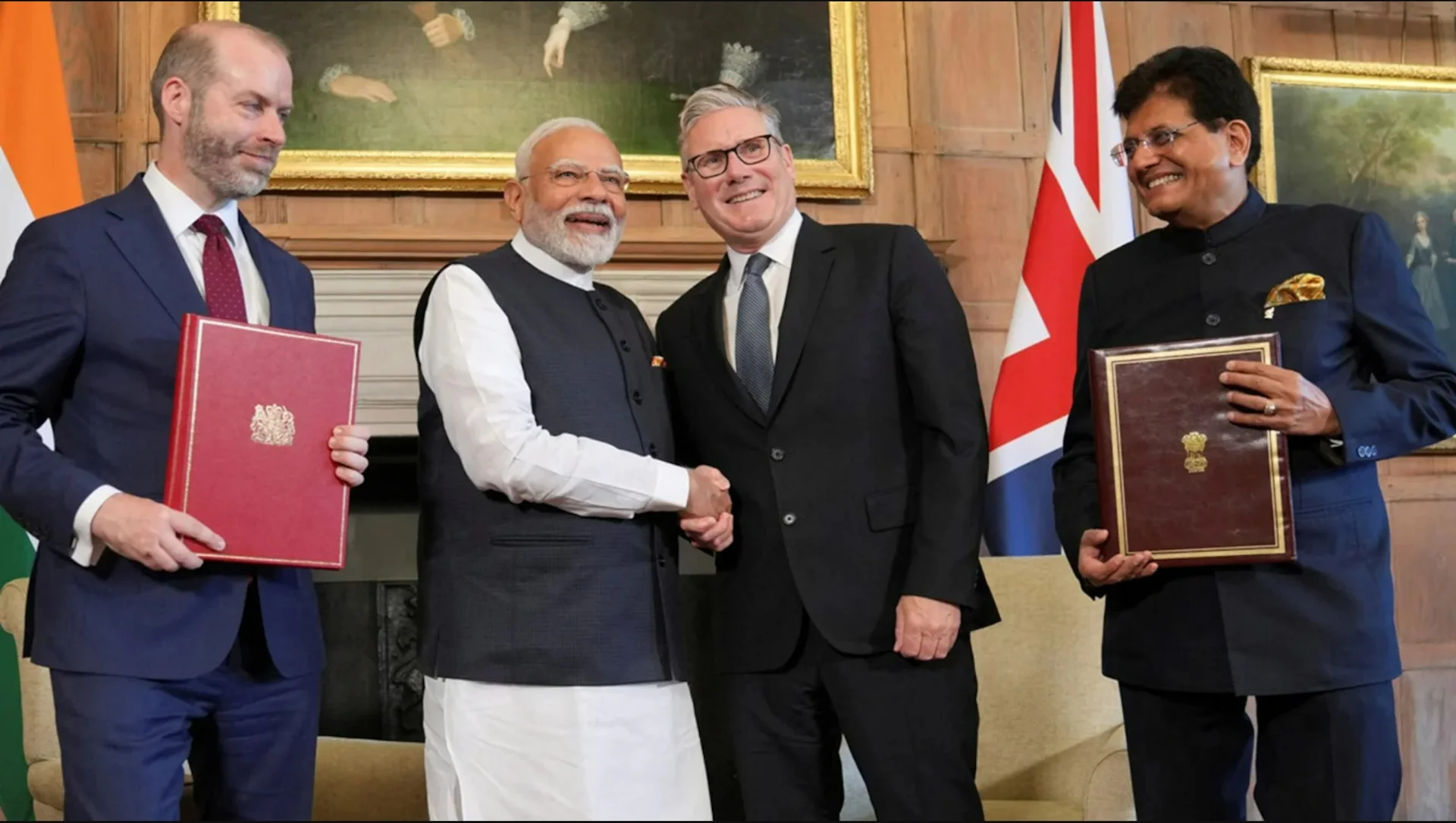 India-UK FTA 2025: भारत-UK में ऐतिहासिक ट्रेड डील, ब्रिटिश प्रोडक्ट्स होंगे सस्ते, हजारों IT प्रोफेशनल्स को मिलेगा यूके में काम