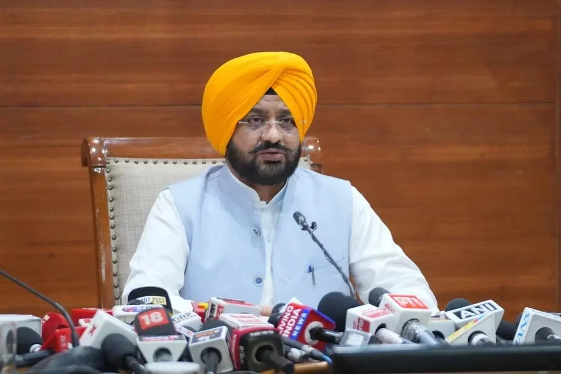 भगवंत मान सरकार 2100 से अधिक मनरेगा कर्मचारियों के साथ मजबूती से खड़ी; ग्रामीण विकास मंत्री ने केंद्रीय कृषि मंत्री को पत्र लिखकर कर्मचारियों को नियमित करने की मांग की