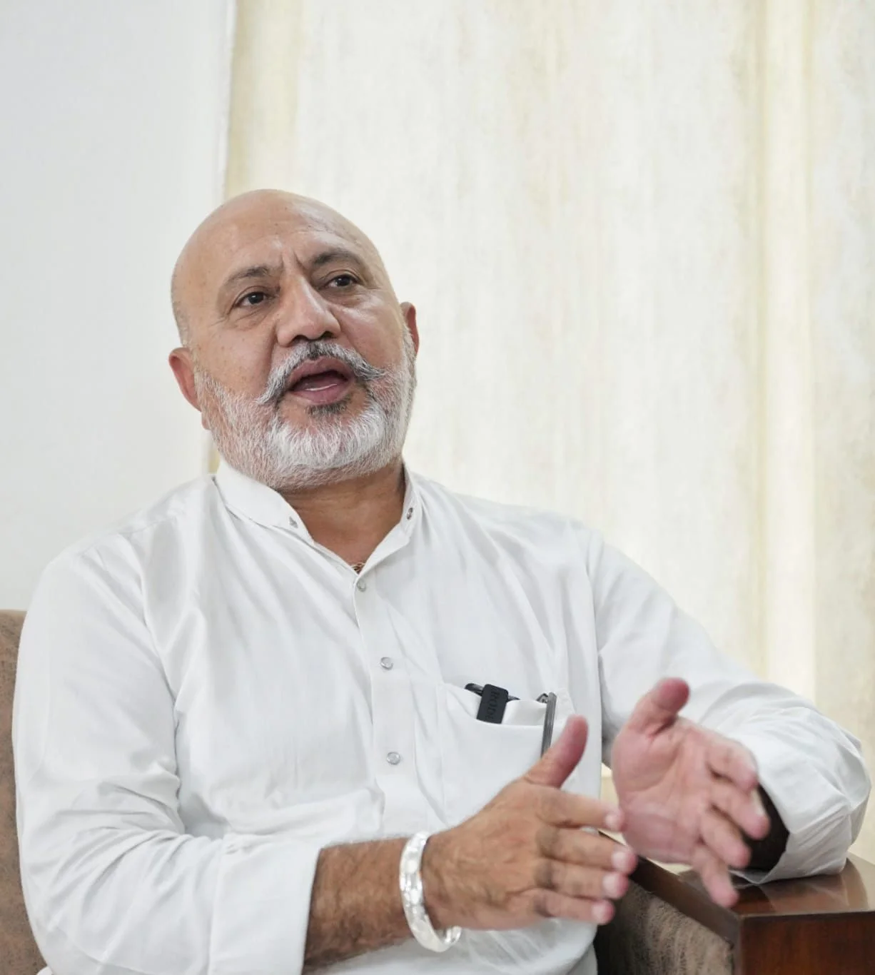 पंजाबी अपनी मातृभाषा पर किसी भी हमले को कभी बर्दाश्त नहीं करेंगे: बलतेज पन्नू