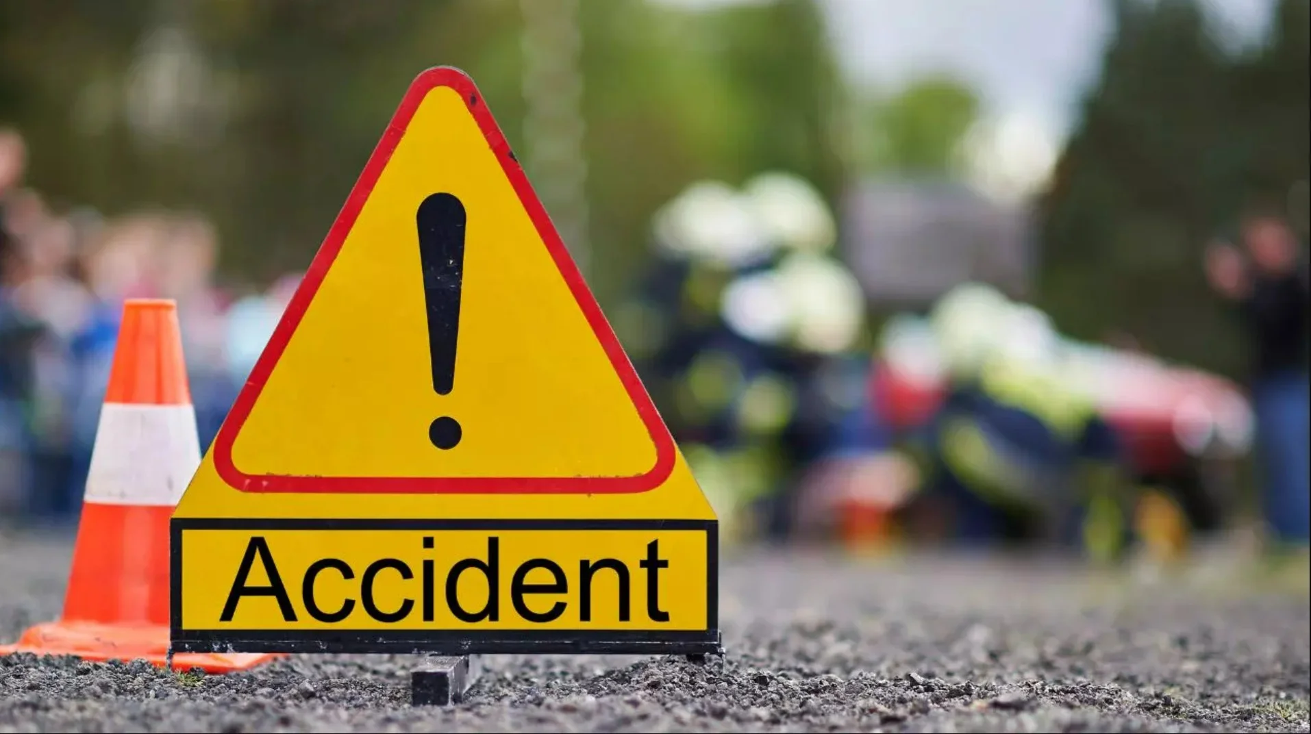 Raipur Road Accident: छत्तीसगढ़ में भीषण सड़क हादसा, ट्रक-ट्रेलर की टक्कर में 13 की मौत