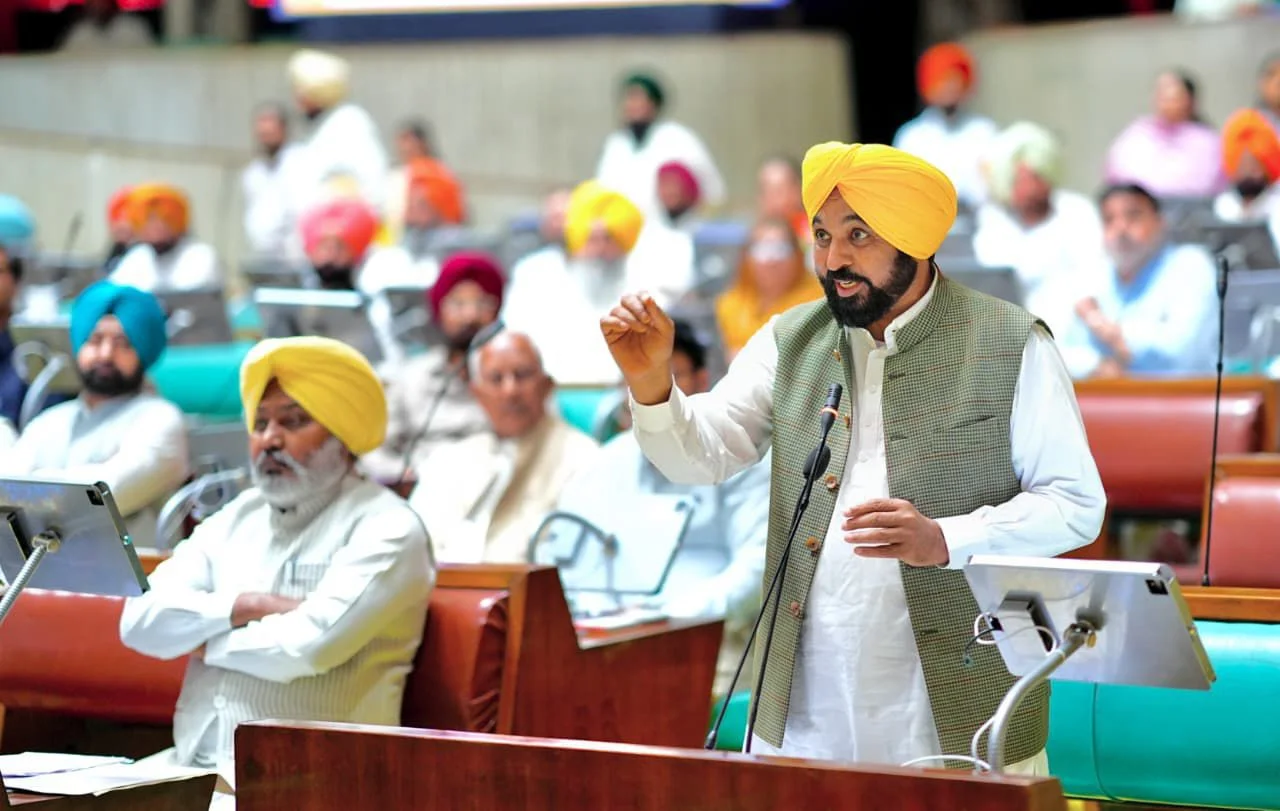 पंजाब में बेअदबी पर अब सीधे उम्रकैद: विधानसभा में पास हुआ 'सत्कार संशोधन बिल 2026', मददगारों को भी बराबर सजा