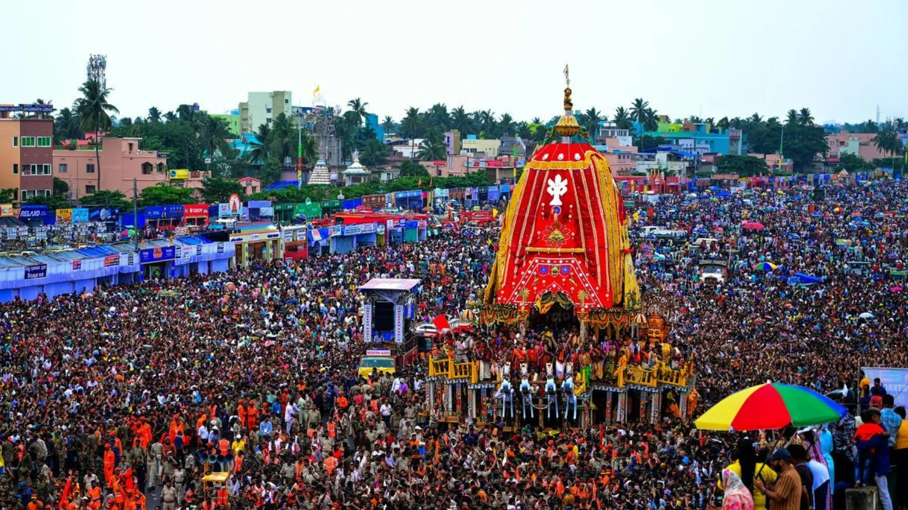 आस्था नहीं, अव्यवस्था बन रही है मौत की वजह: भारत में भीड़ प्रबंधन की घातक नाकामी