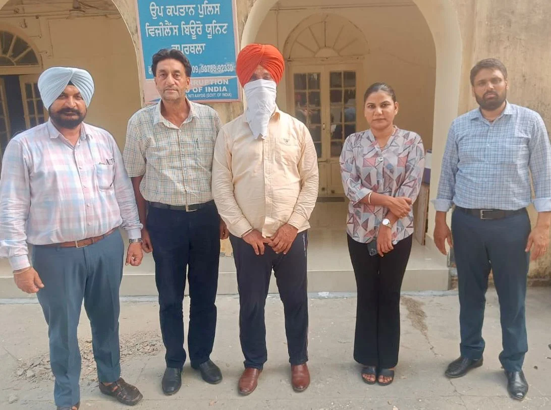 विजीलेंस का बड़ा एक्शन: 4,000 की रिश्वत लेते शिक्षा विभाग का जे.ई. रंगे हाथों गिरफ्तार