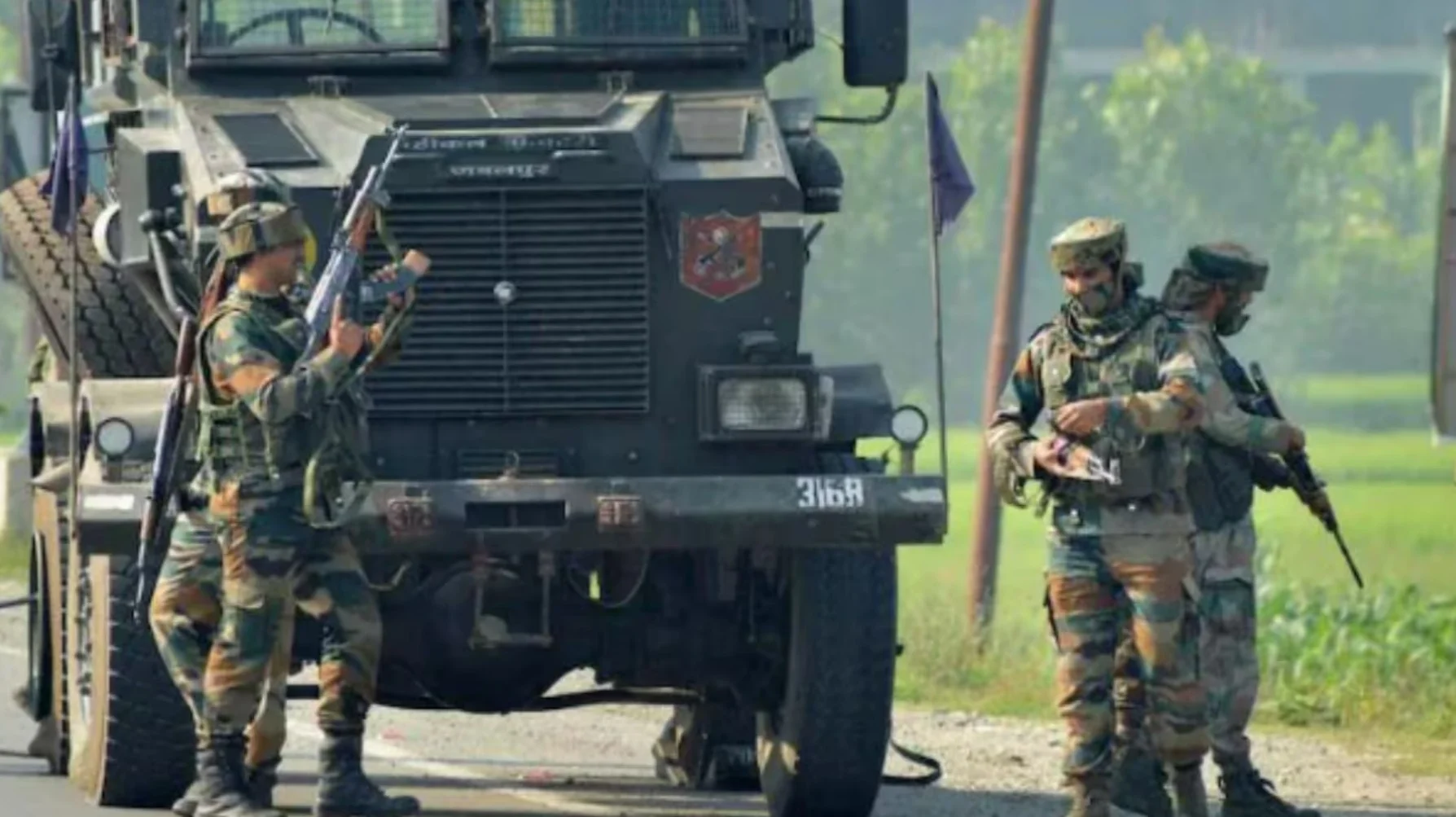Kashmir Terror Module: जम्मू-कश्मीर में आतंकी नेटवर्क पर बड़ा वार! शोपियां से गिरफ्तारी, पुंछ में छापेमारी और लश्कर से लिंक का खुलासा