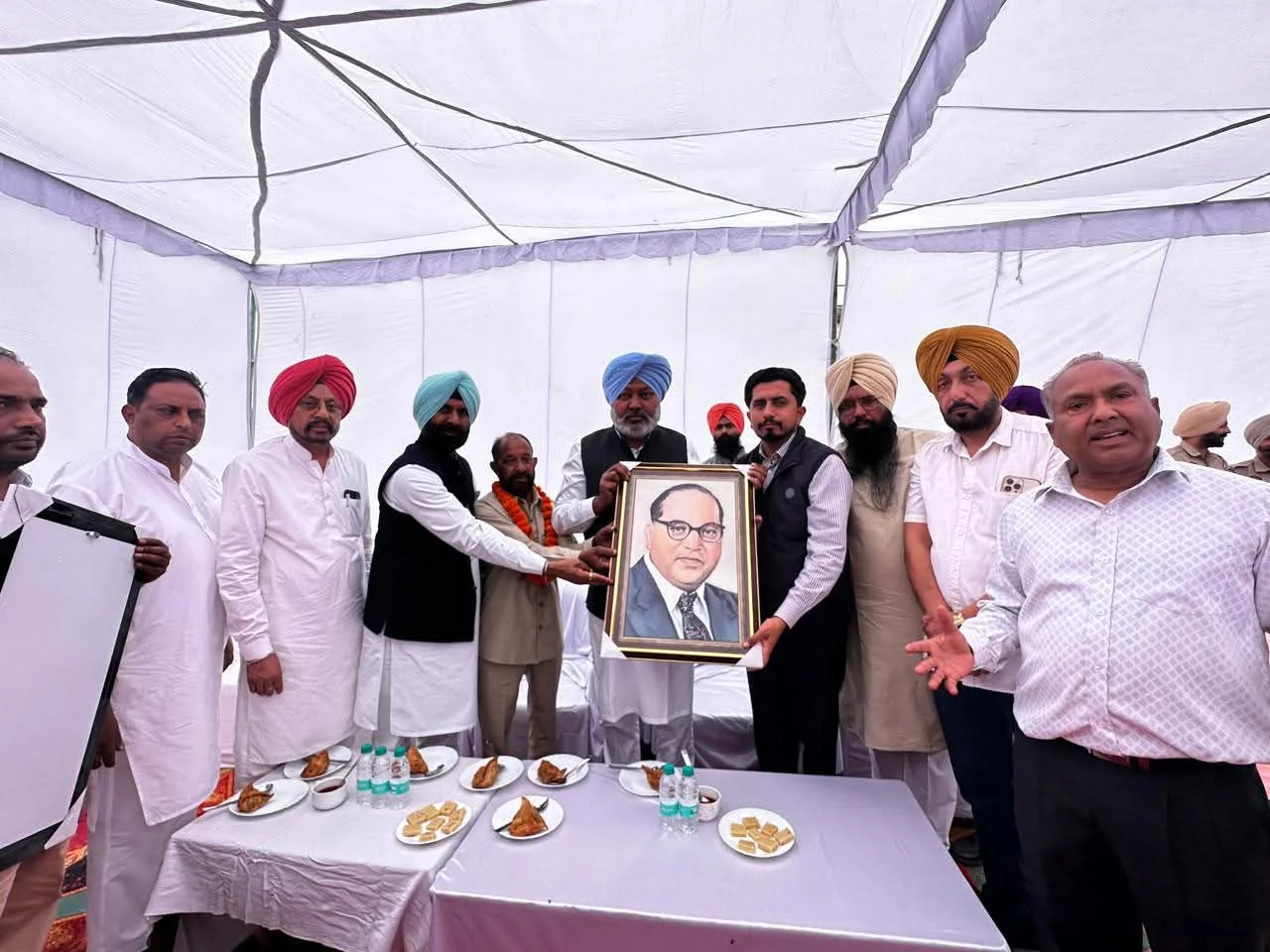 आप नेताओं ने कांशी राम जी को दी श्रद्धांजलि, सामाजिक न्याय और समानता के लिए अपना प्रतिबद्धता दोहराई