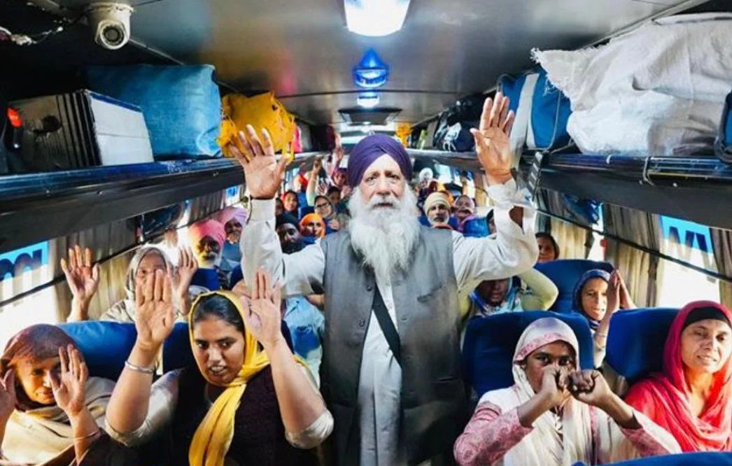 Punjab News: बुजुर्गों की स्वर्ण मंदिर जाने की मन्नतें पूरी कर रही मान सरकार, अमृतसर के लिए रवाना हुआ दूसरा तीर्थ यात्रा काफिला