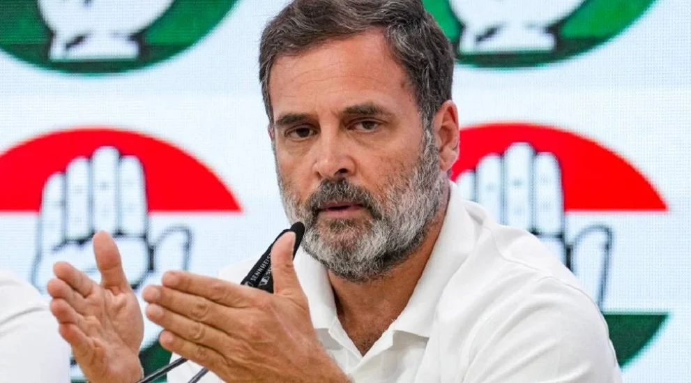 Rahul Gandhi FIR: ब्रिटिश नागरिकता मामले में राहुल गांधी की बढ़ी मुश्किलें, हाई कोर्ट ने दिया FIR दर्ज करने का आदेश