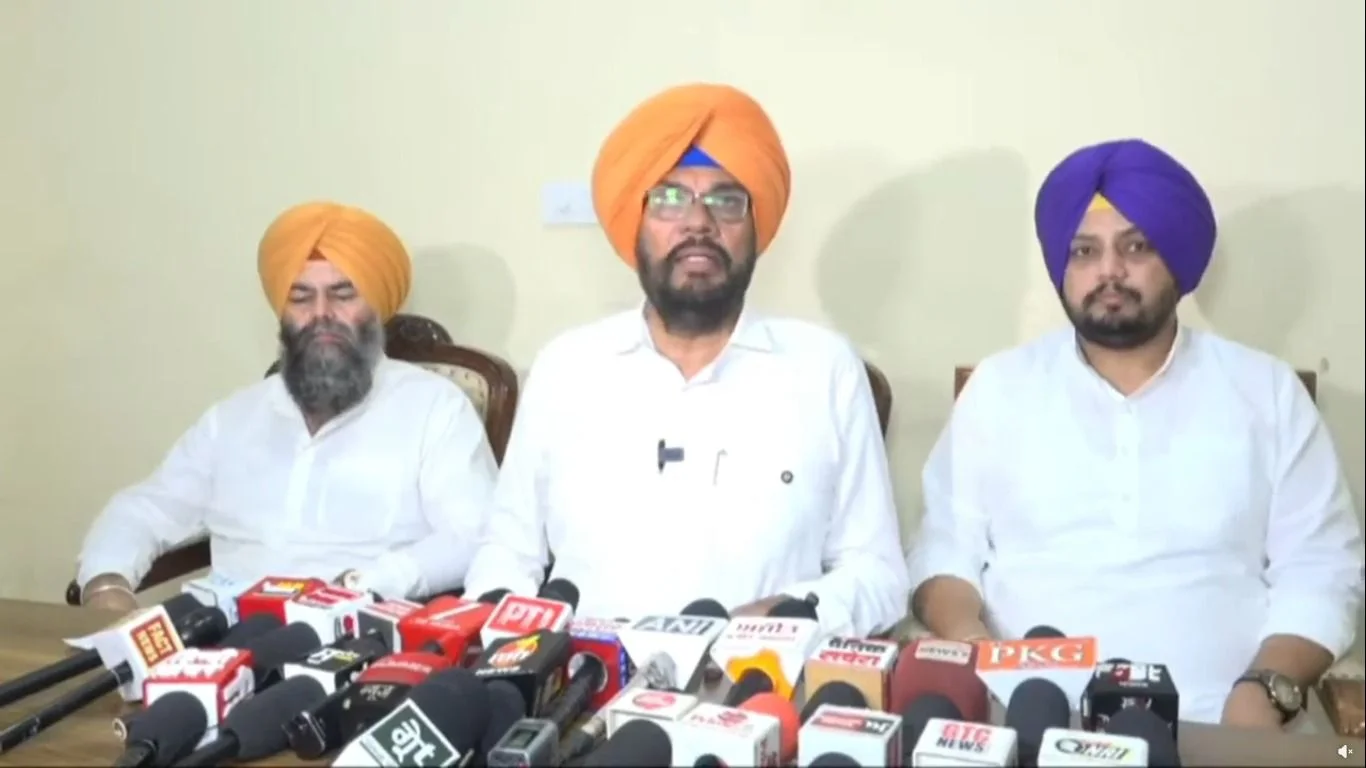 भाजपा नेता के बेटे की भारी मात्रा में हथियारों के साथ गिरफ्तारी भगवा पार्टी का पंजाब की शांति और सांप्रदायिक सद्भाव को भंग करने का जीता-जागता सबूत: कुलदीप धालीवाल