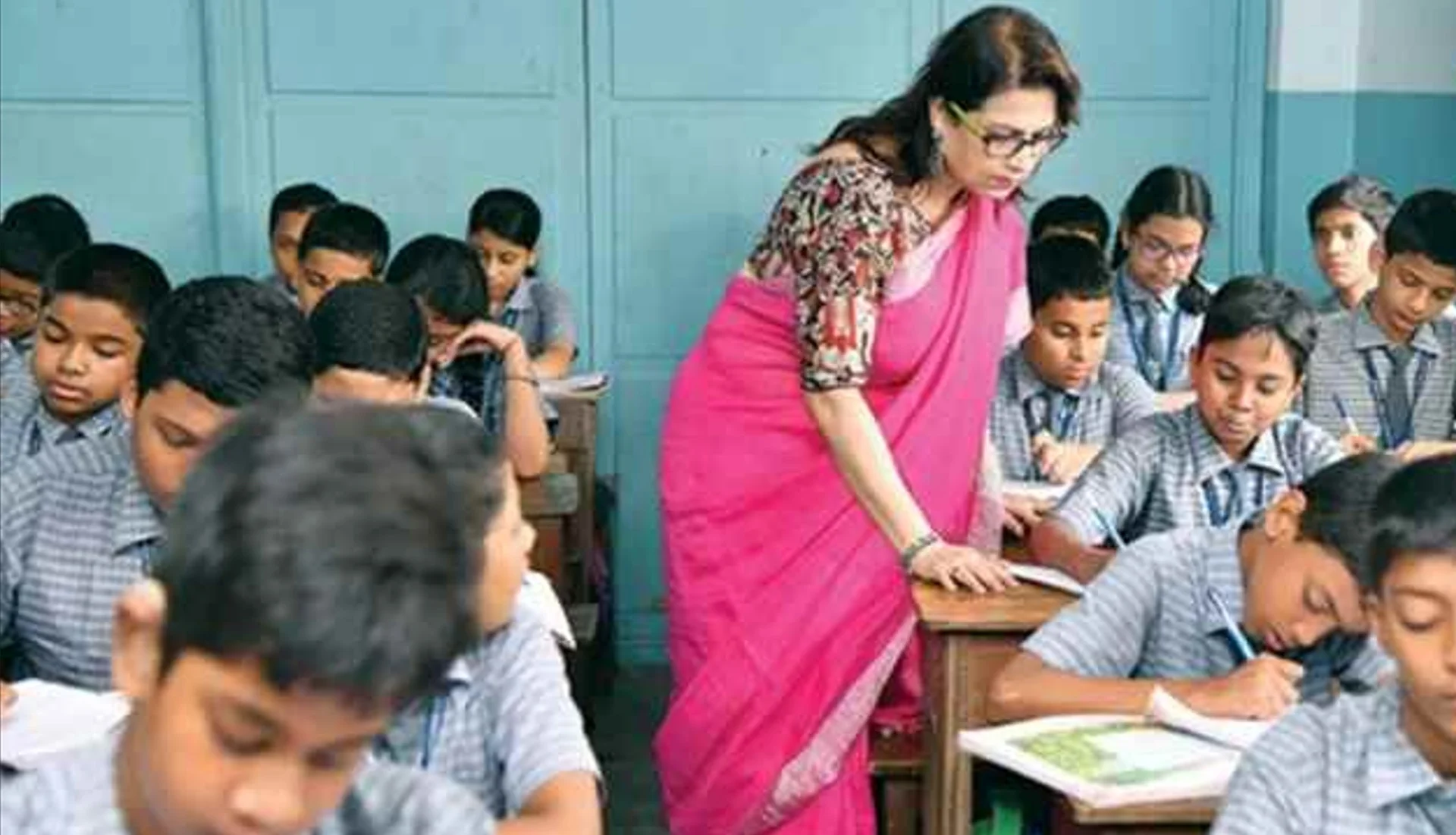 Bihar Teacher Salary Update: अब पहले मिलेगा शिक्षकों को वेतन, अफसर करेंगे इंतज़ार! शिक्षा विभाग ने जारी किया कड़ा आदेश