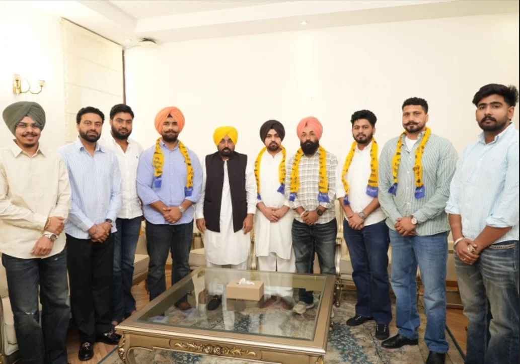 पंजाब की सियासत में बड़ा दांव: मशहूर पहलवान 'रुस्तम-ए-हिंद' जस्सा पट्टी AAP में शामिल, CM मान ने कराया जॉइन