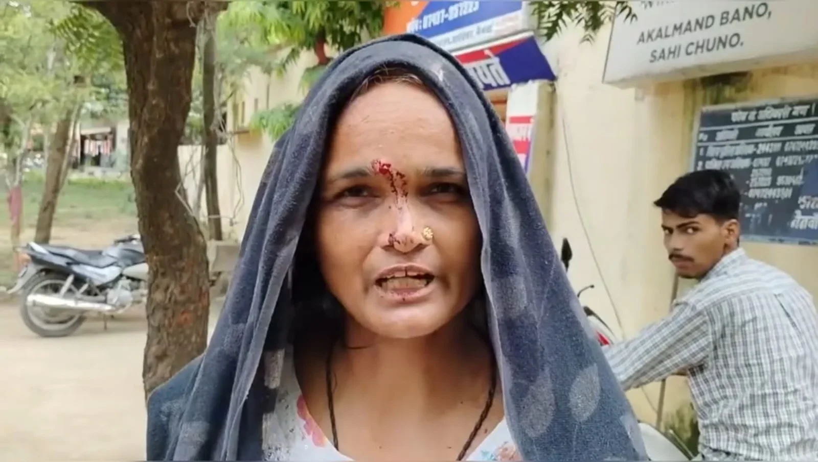 राजस्थान: बूंदी में महिला के घर घुसकर युवक का जानलेवा हमला, कानों से खींचे सोने के टॉप्स; बेटी को भी बेरहमी से पीटा