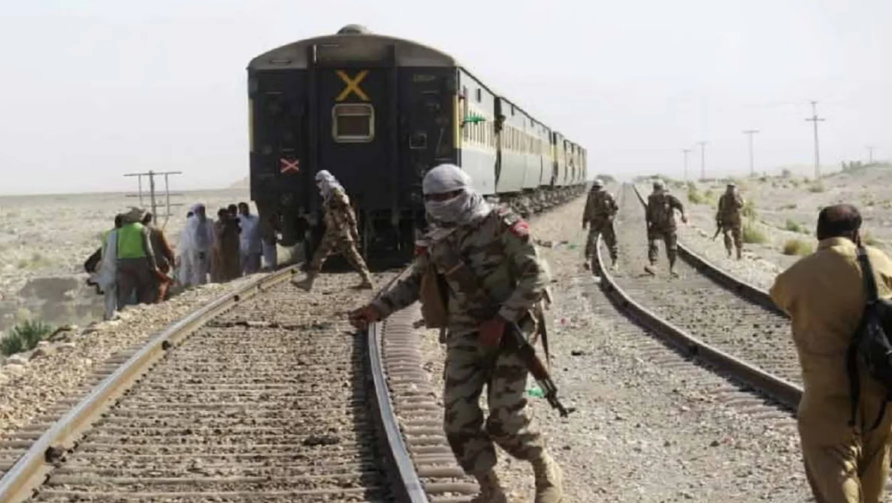 Pakistan Train Hijacked: पाकिस्तान: बलोच आर्मी ने ट्रेन हाईजैक की, 140 सैनिक बंधक, 20 जवानों की मौत
