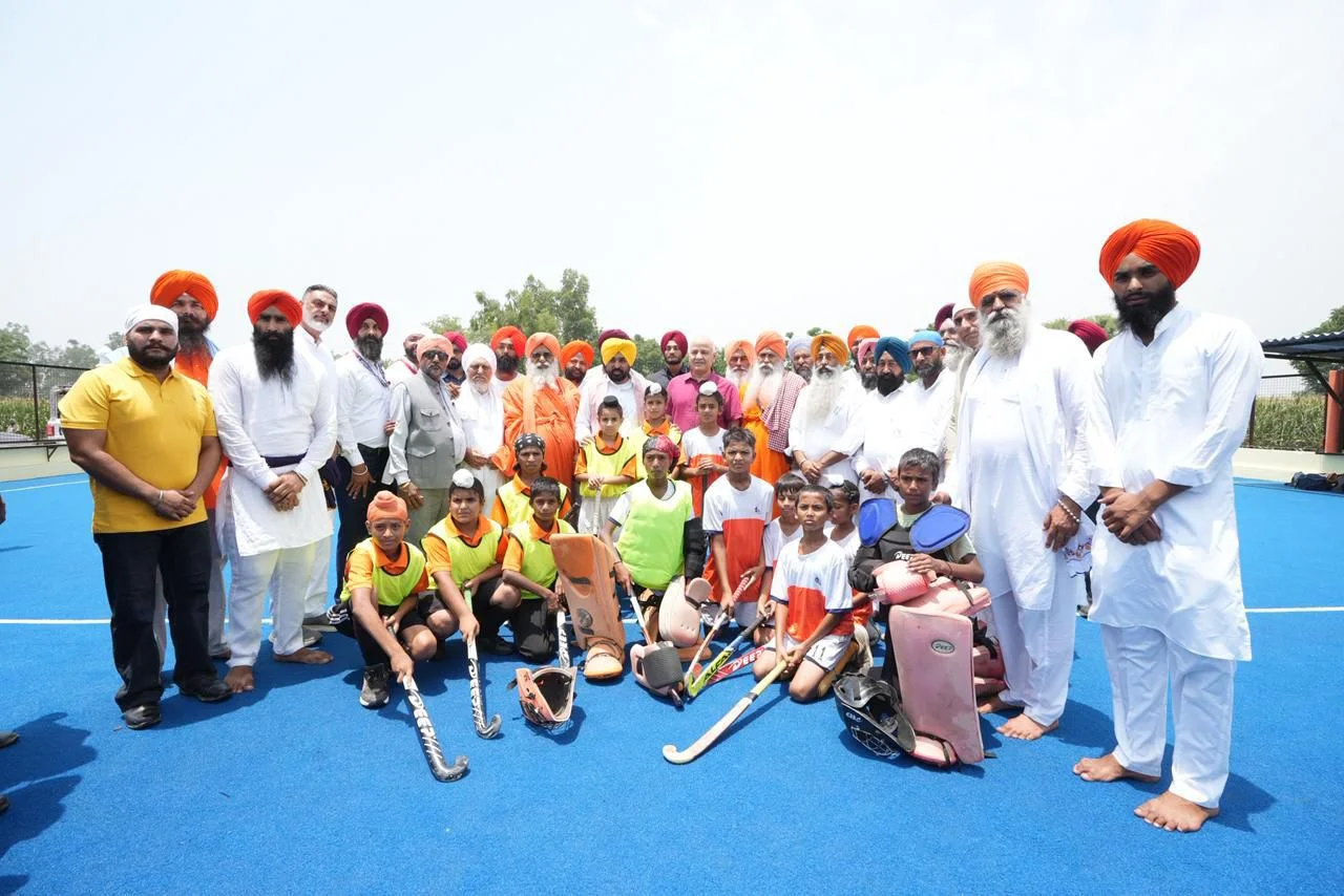 मुख्यमंत्री भगवंत सिंह मान ने जालंधर में खेलों को प्रोत्साहित करने के लिए दिया बड़ा तोहफा, गांव सीचेवाल के संत अवतार सिंह मेमोरियल हॉकी स्टेडियम में एस्ट्रोटर्फ का किया उद्घाटन