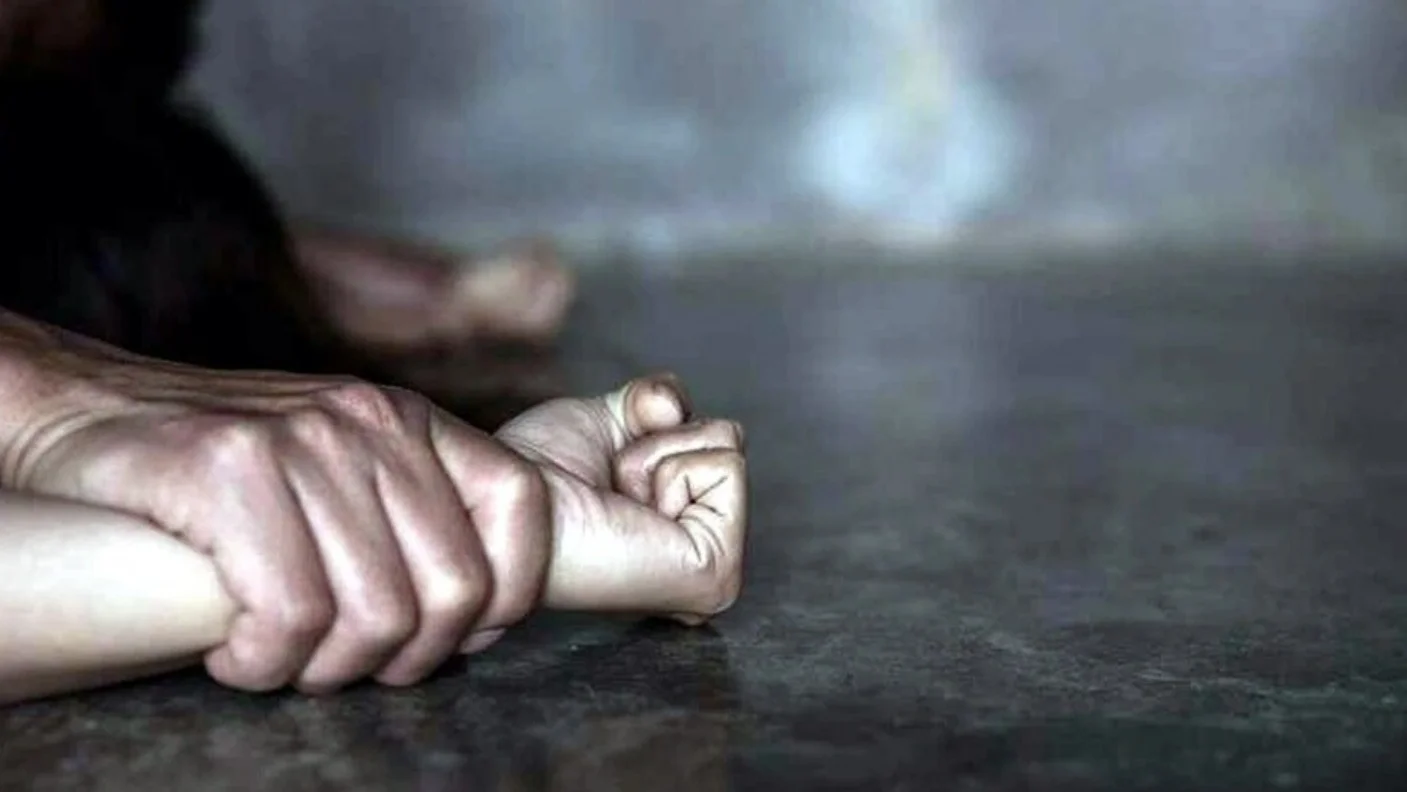 इंसानियत शर्मसार! नाबालिग से दो भाइयों ने सालभर तक किया गैंगरेप, ऐसे खुली पोल