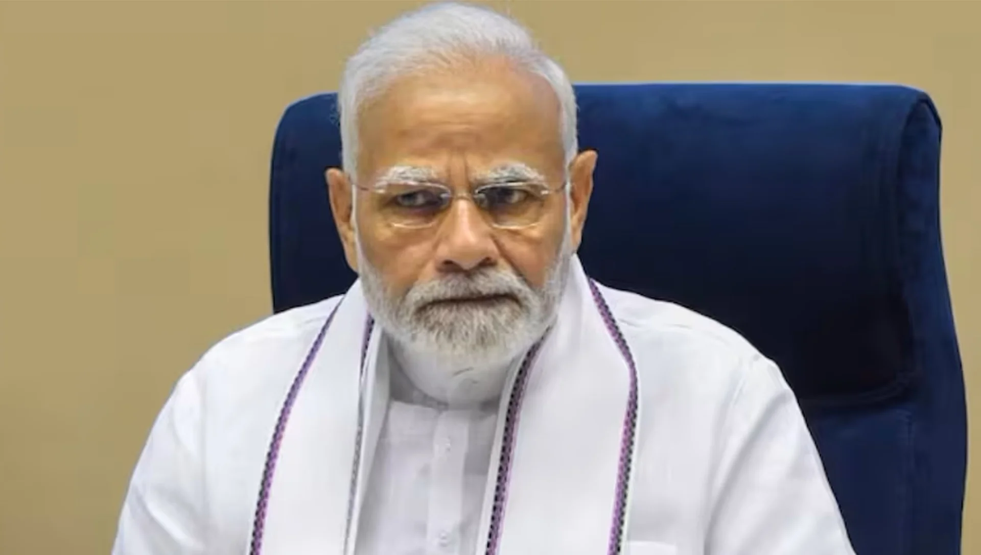 PM Modi Gujarat Visit: अपने गढ़ में मोदी का मेगा शो! 77,400 करोड़ की सौगात, रोड शो से जनसभा तक