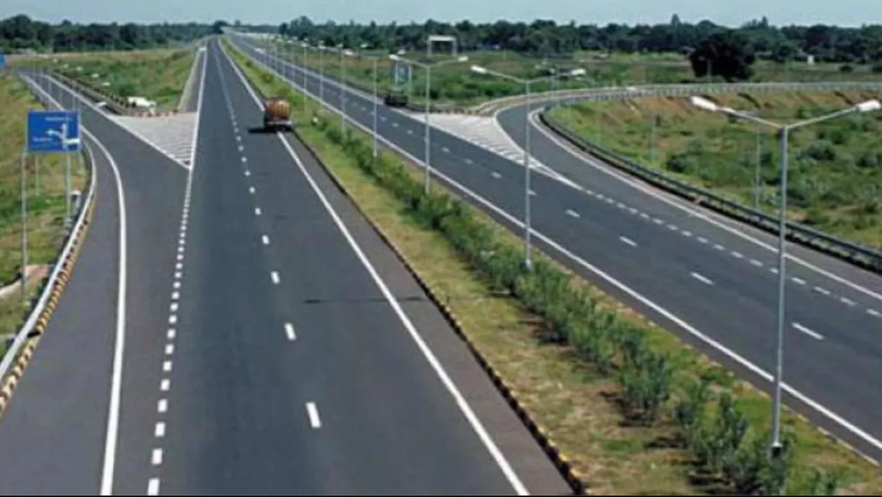 Bihar Road Development 2025: 20 साल में दोगुनी रफ्तार से बदला बिहार! नीतीश कुमार के राज में 26,000 KM सड़कें बनीं, 5 एक्सप्रेसवे पर काम जारी
