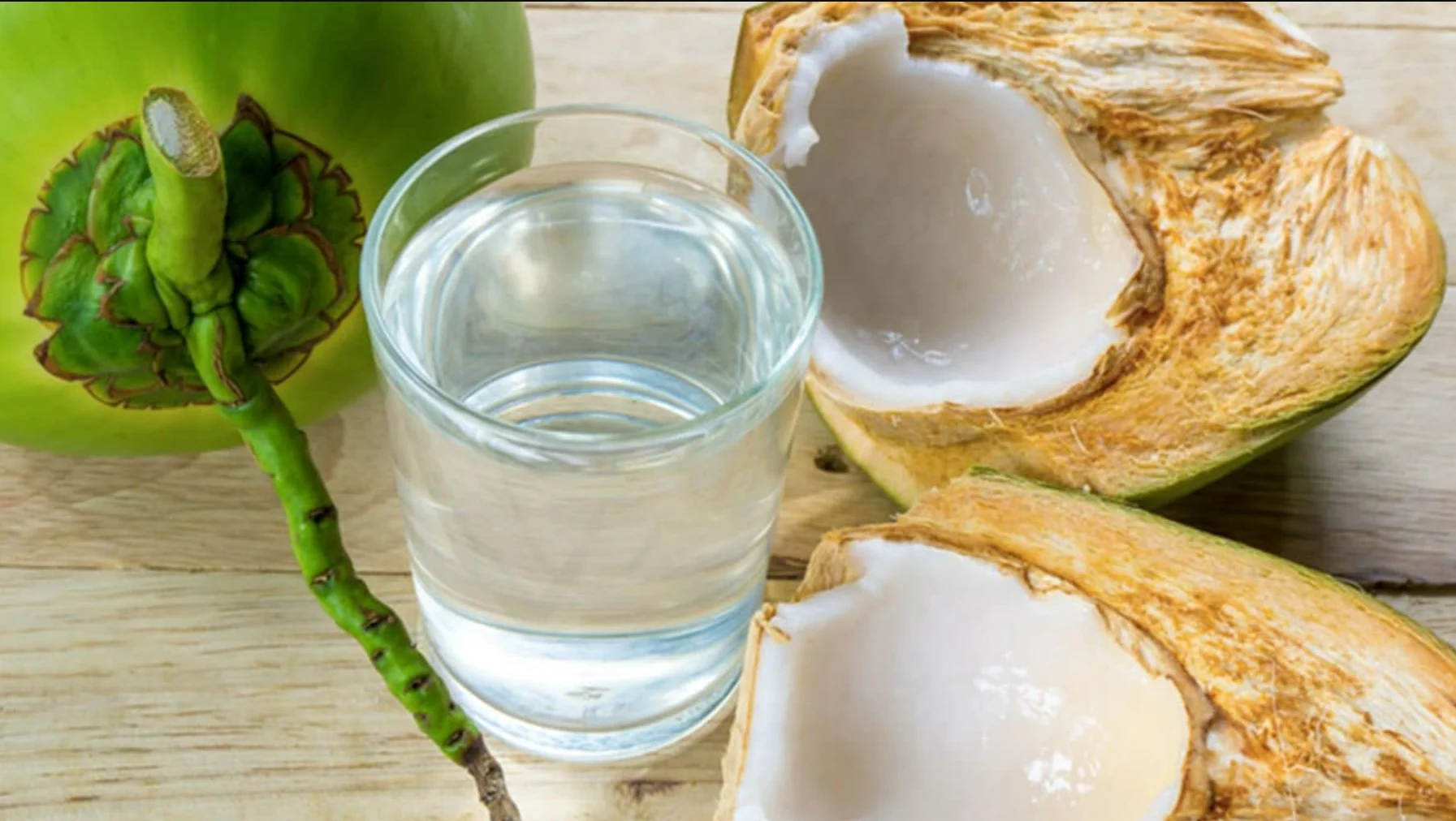 How to choose coconut with more water: 99% लोग नहीं जानते नारियल में पानी है या नहीं, बस ऐसे उठाकर देखें!"