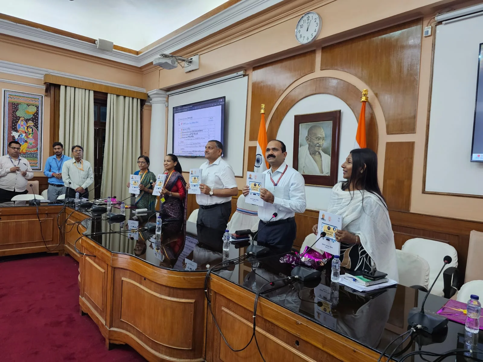 Bihar News Hindi: बिहार में प्रशासनिक क्रांति! मुख्य सचिव ने किया 'ई-ऑफिस मैनुअल' लॉन्च, अब फाइलों का काम होगा चुटकी में