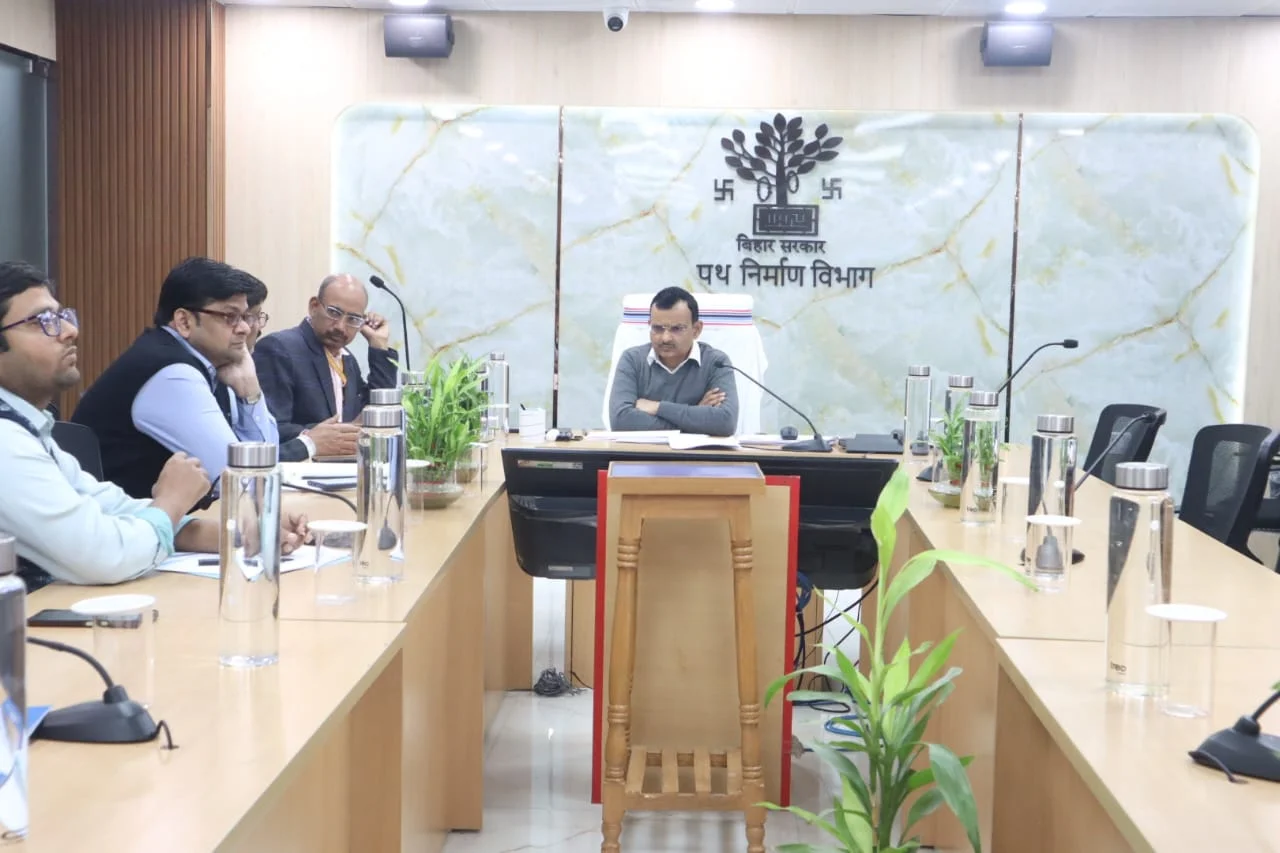 बख्तियारपुर-ताजपुर मुख्य गंगा पुल प्रगति की समीक्षा, सचिव श्री पंकज कुमार पाल ने तेज गति से कार्य करने के दिए निर्देश