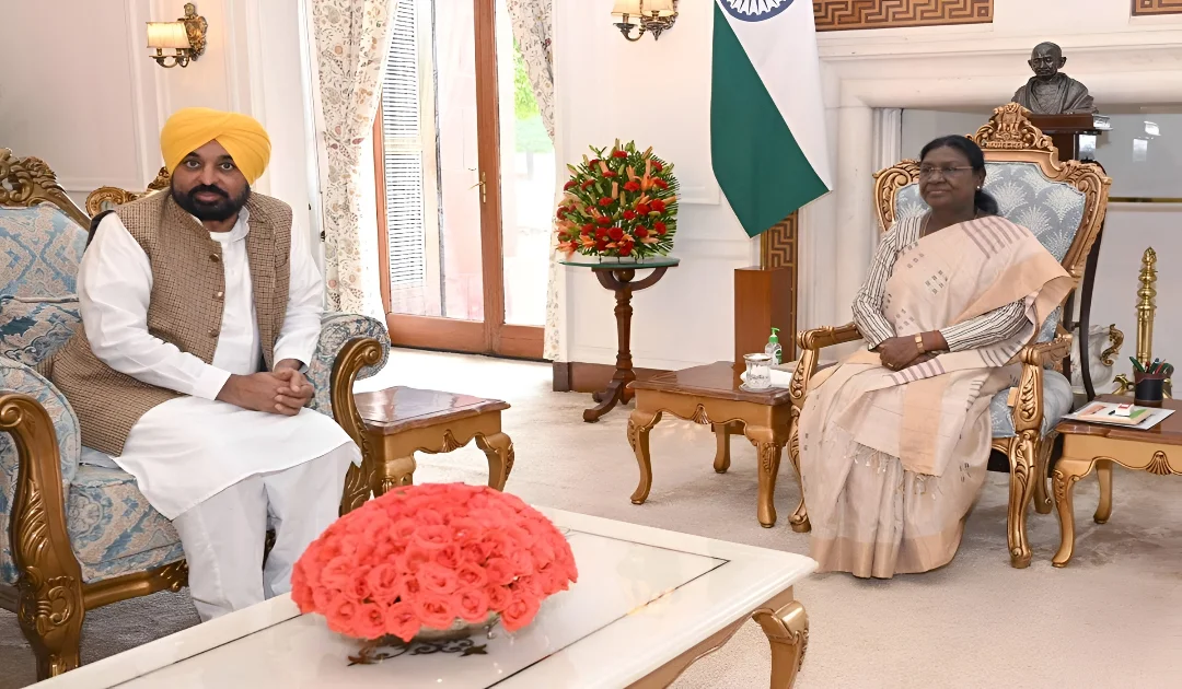 पंजाब के मुख्यमंत्री भगवंत सिंह मान ने राष्ट्रपति से की मुलाकात, ‘पंजाब के गद्दार’ राज्यसभा सदस्यों की सदस्यता रद्द करने की मांग की