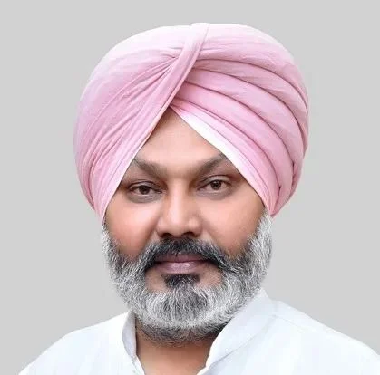 आप प्रतिनिधिमंडल ने डीजीपी से की मुलाकात, पंजाब के मुख्यमंत्री को निशाना बनाकर फर्जी वीडियो बनाने की साजिश के मास्टरमाइंड को तुरंत गिरफ्तार करने की मांग