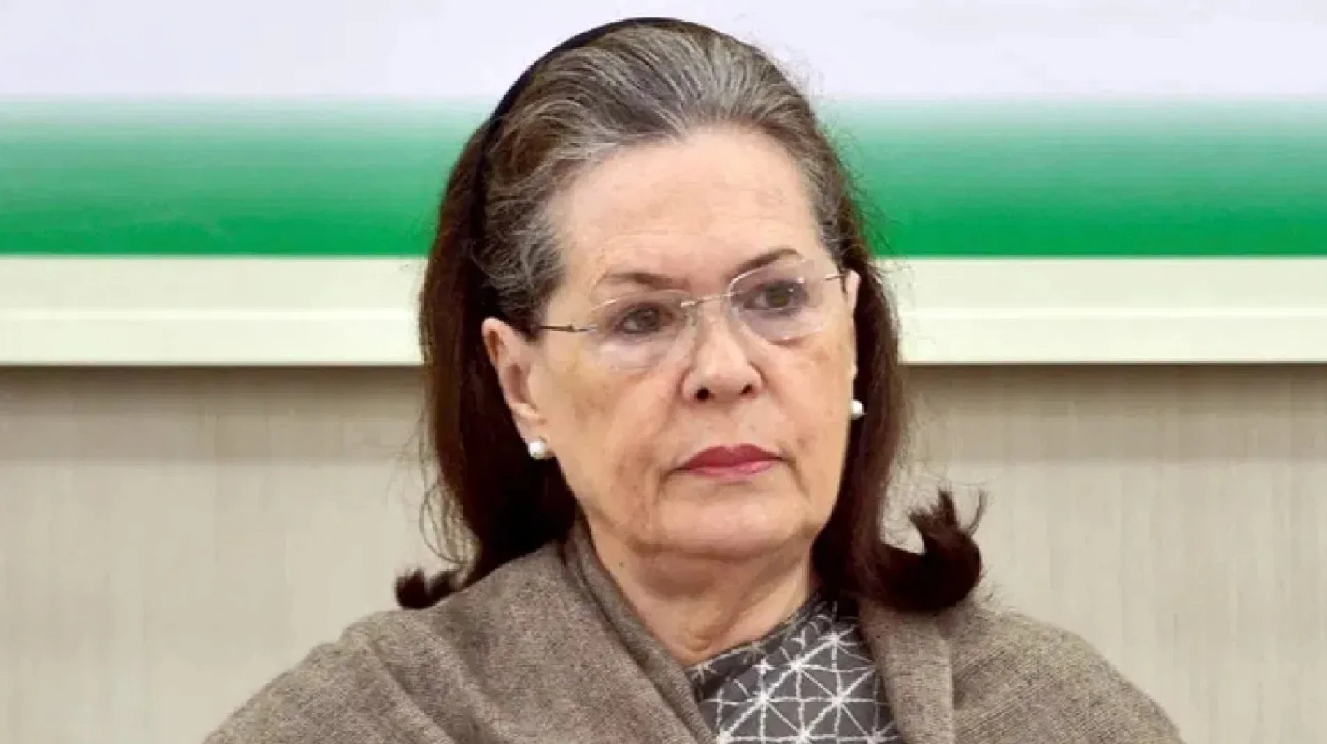 Sonia Gandhi Health Update: पेट में तकलीफ के बाद दिल्ली के गंगाराम अस्पताल में भर्ती, डॉक्टरों की निगरानी में