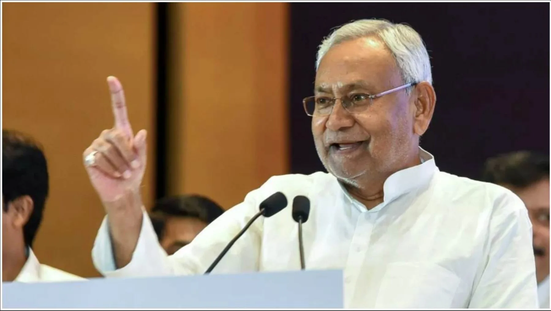 Bihar News Hindi: मुख्यमंत्री नीतीश कुमार ने किया बड़ा ऐलान, 3 लाख परिवारों को मिलेगा आवास निर्माण के लिए 1.54 लाख रुपये!