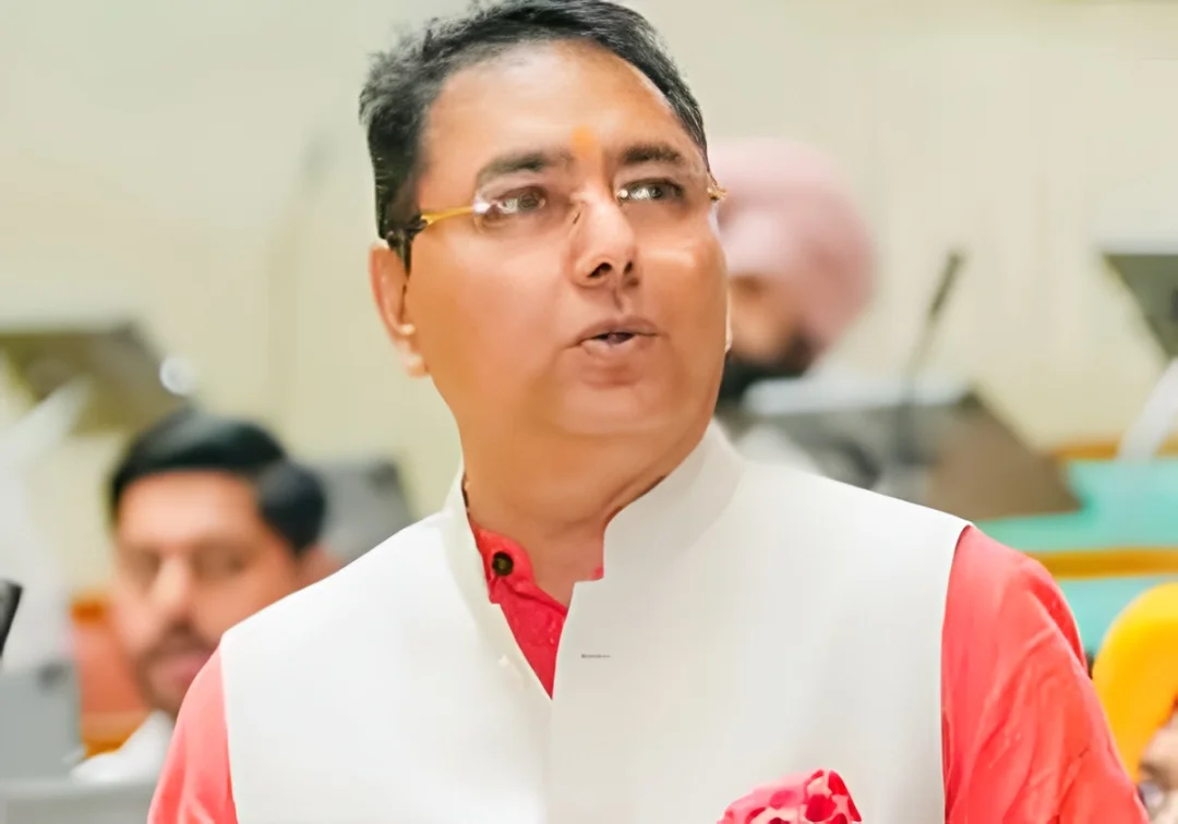 साढ़े 4 सालों में 68 हजार से अधिक सरकारी नौकरियां, 1.83 लाख करोड़ के निवेश से 6.36 लाख प्राइवेट नौकरियों के अवसर पैदा किए: नौजवानों के लिए अनुकूल माहौल सृजित कर रही है मान सरकार : अमन अरोड़ा