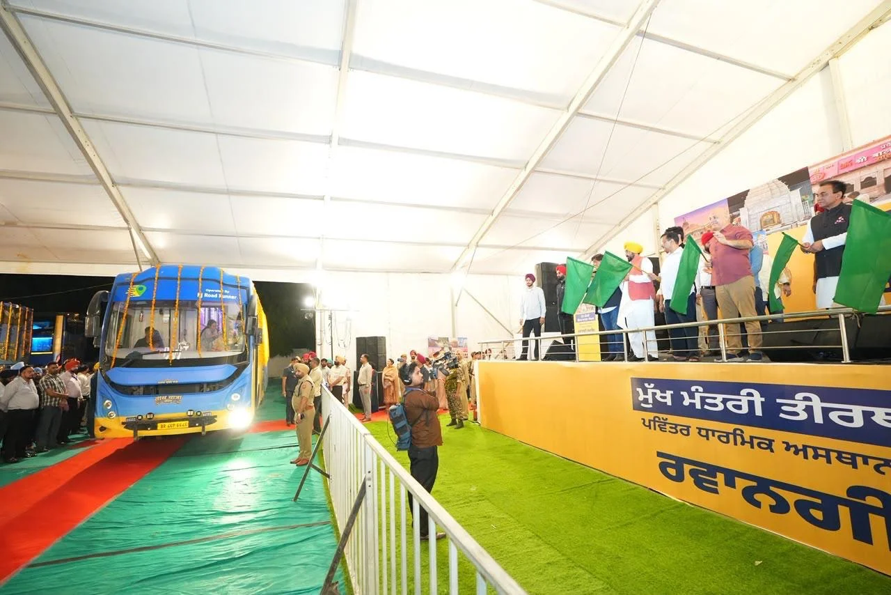 पंजाब की तीर्थ यात्रा योजना का विस्तार, 15 बसें बुज़ुर्गों को लेकर श्री खाटू श्याम-सालासर बालाजी, हरिद्वार-ऋषिकेश और मथुरा-वृंदावन के दर्शनों के लिए रवाना हुईं